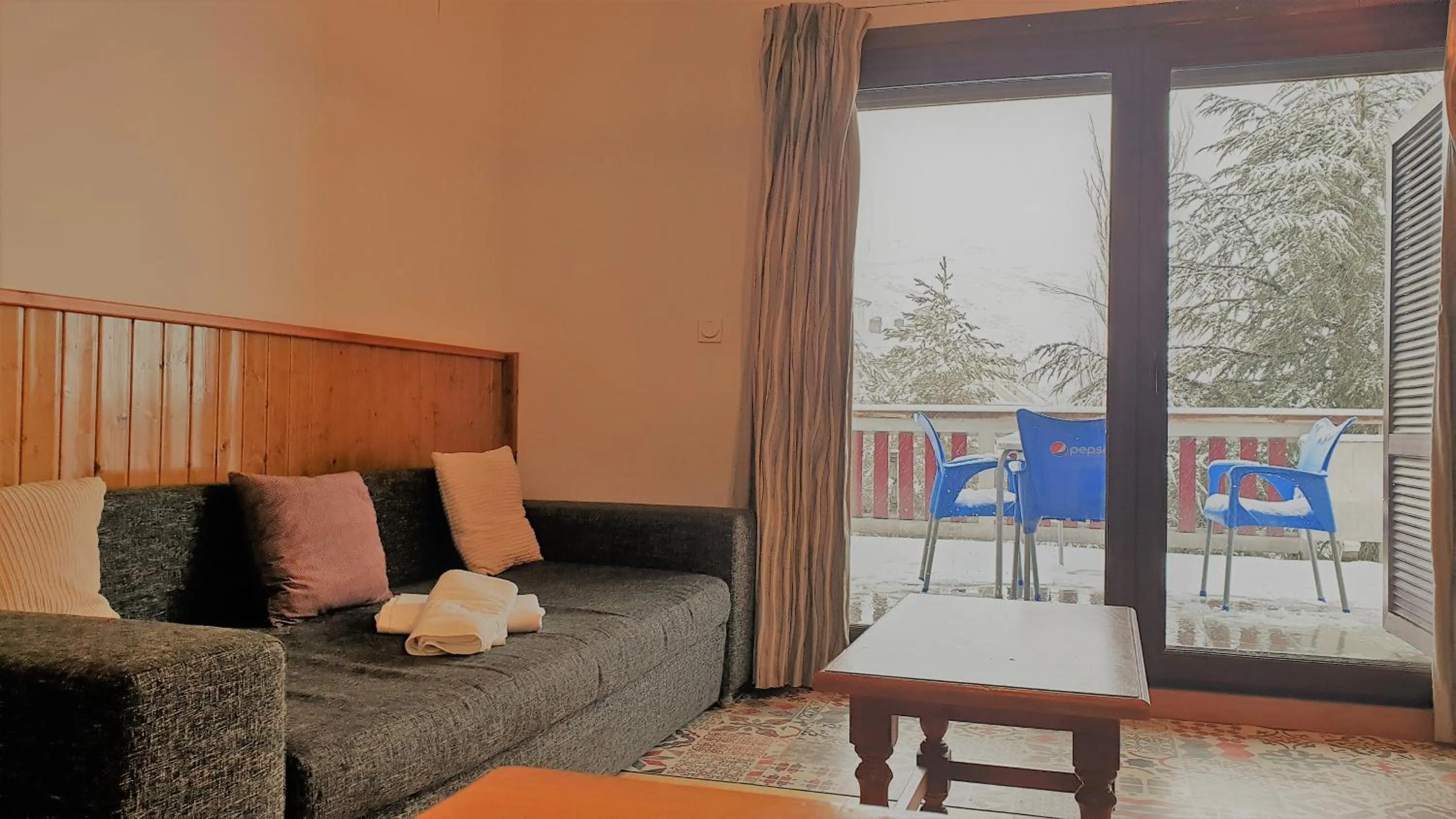 TODOSIERRANEVADA ZONA BAJA - MONTBLANC VISTAS A LA MONTANA - Junto a los Telecabinas