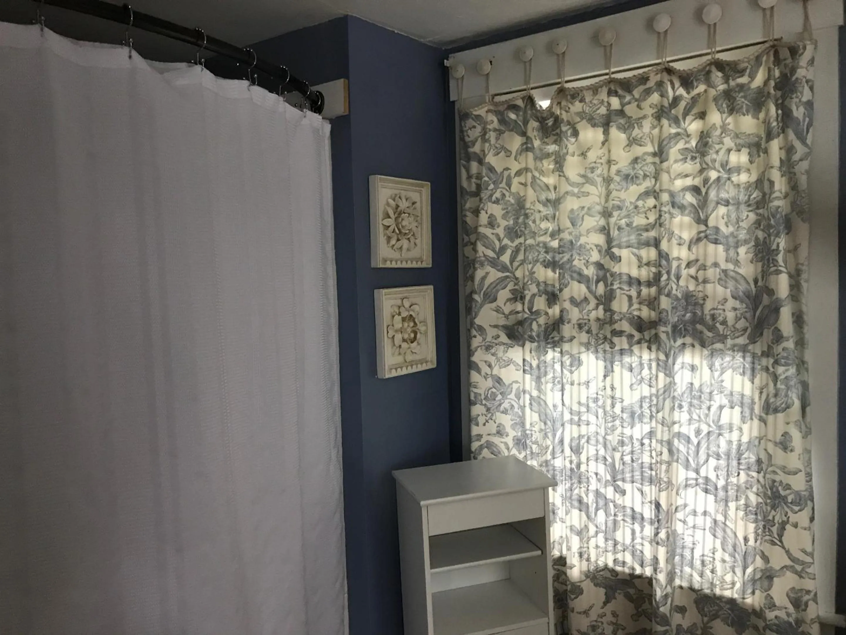 Bathroom in The Monadnock Inn