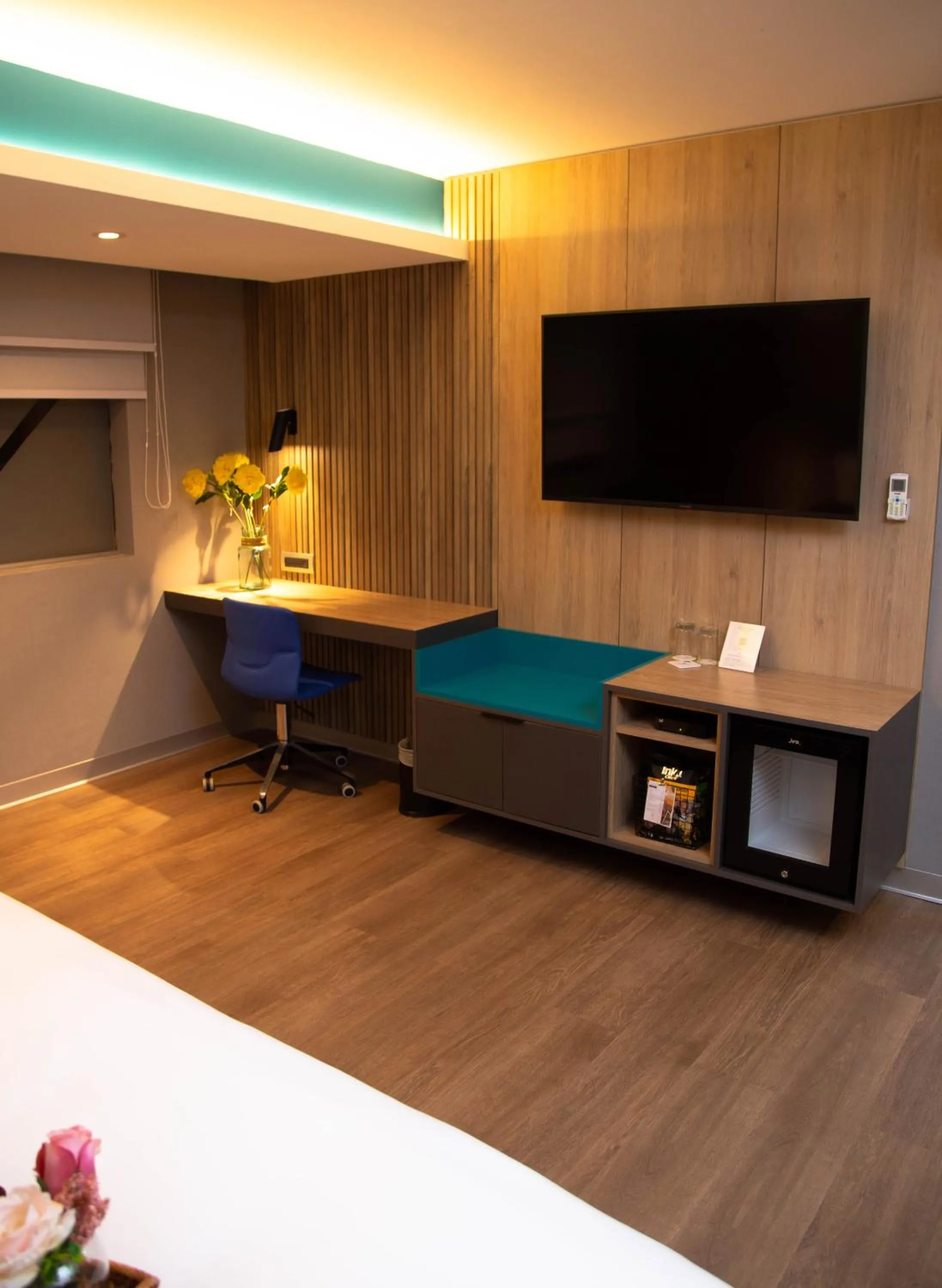 TV and multimedia in Palmetto Hotel Business San Borja