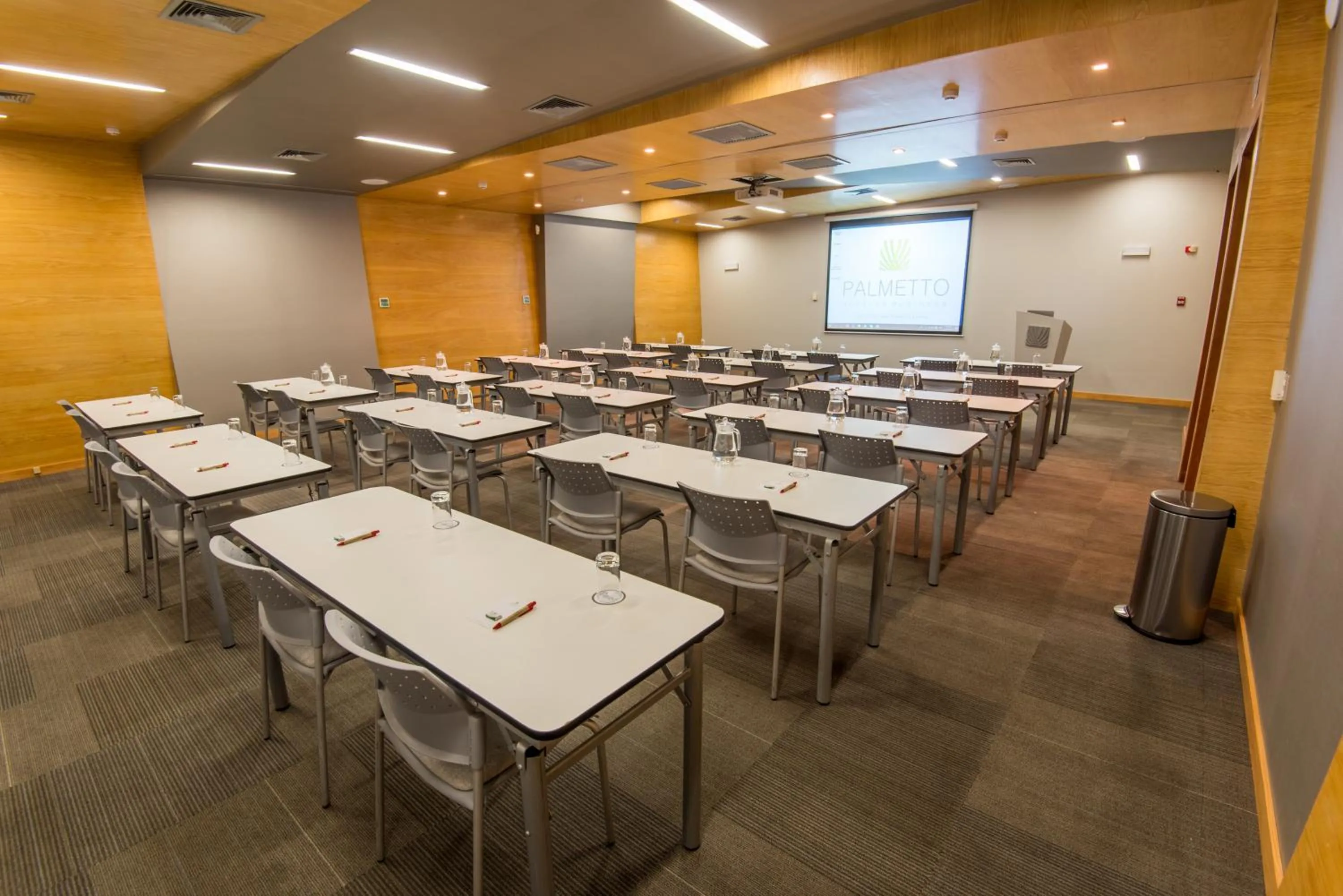 Meeting/conference room in Palmetto Hotel Business San Borja