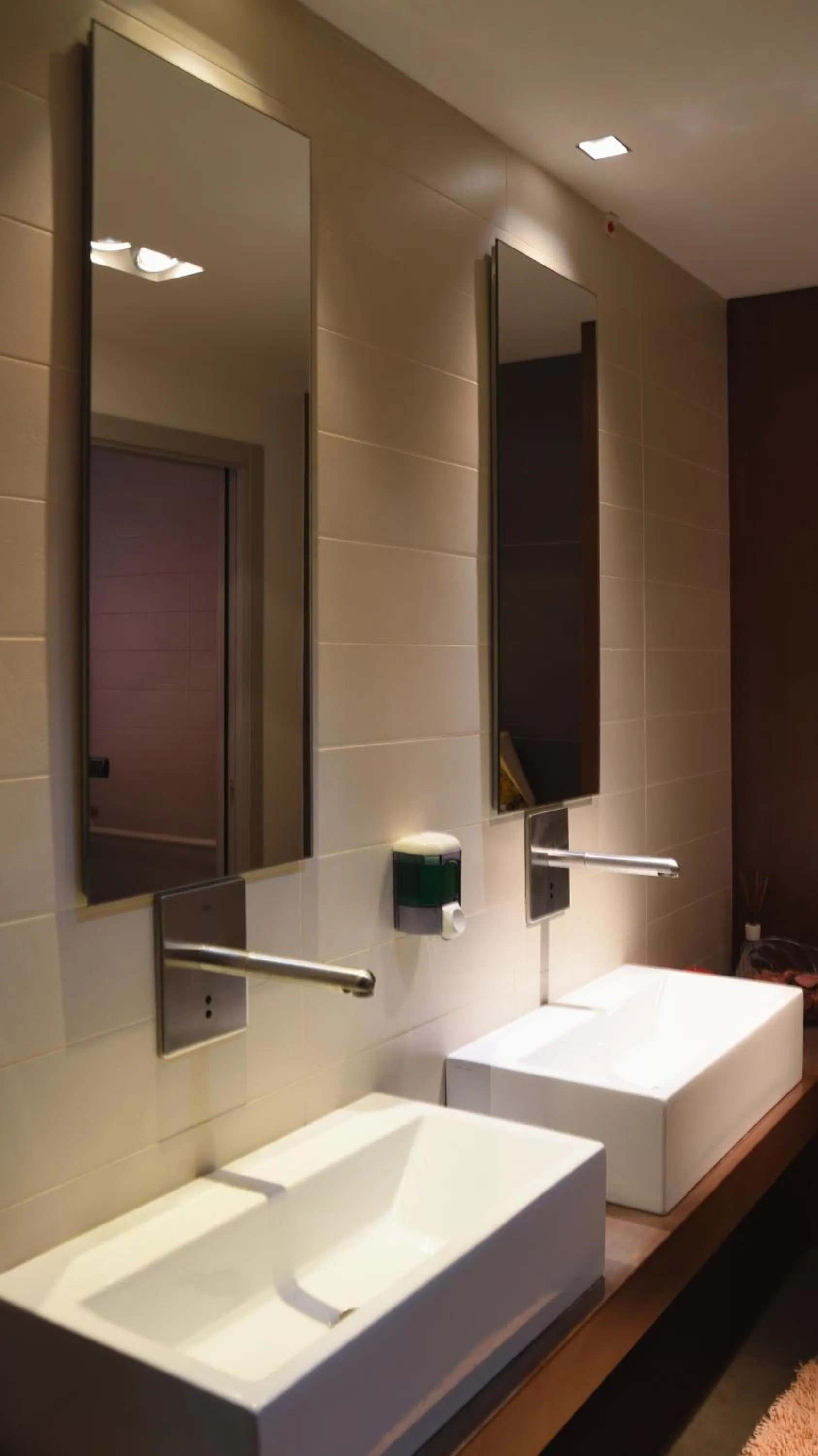 Bathroom in Hotel Alaska