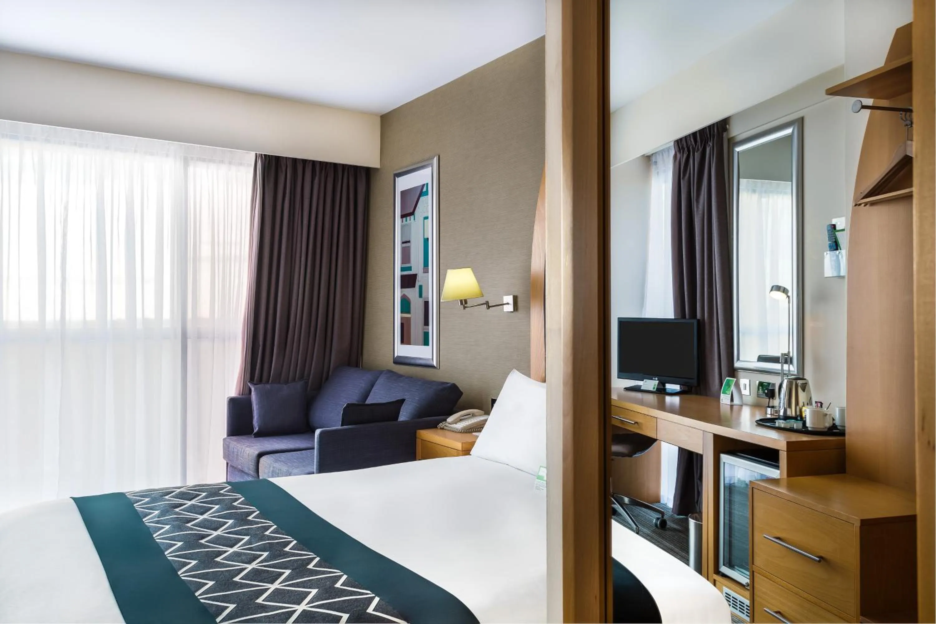Bedroom, Bed in Holiday Inn Birmingham North - Cannock by IHG