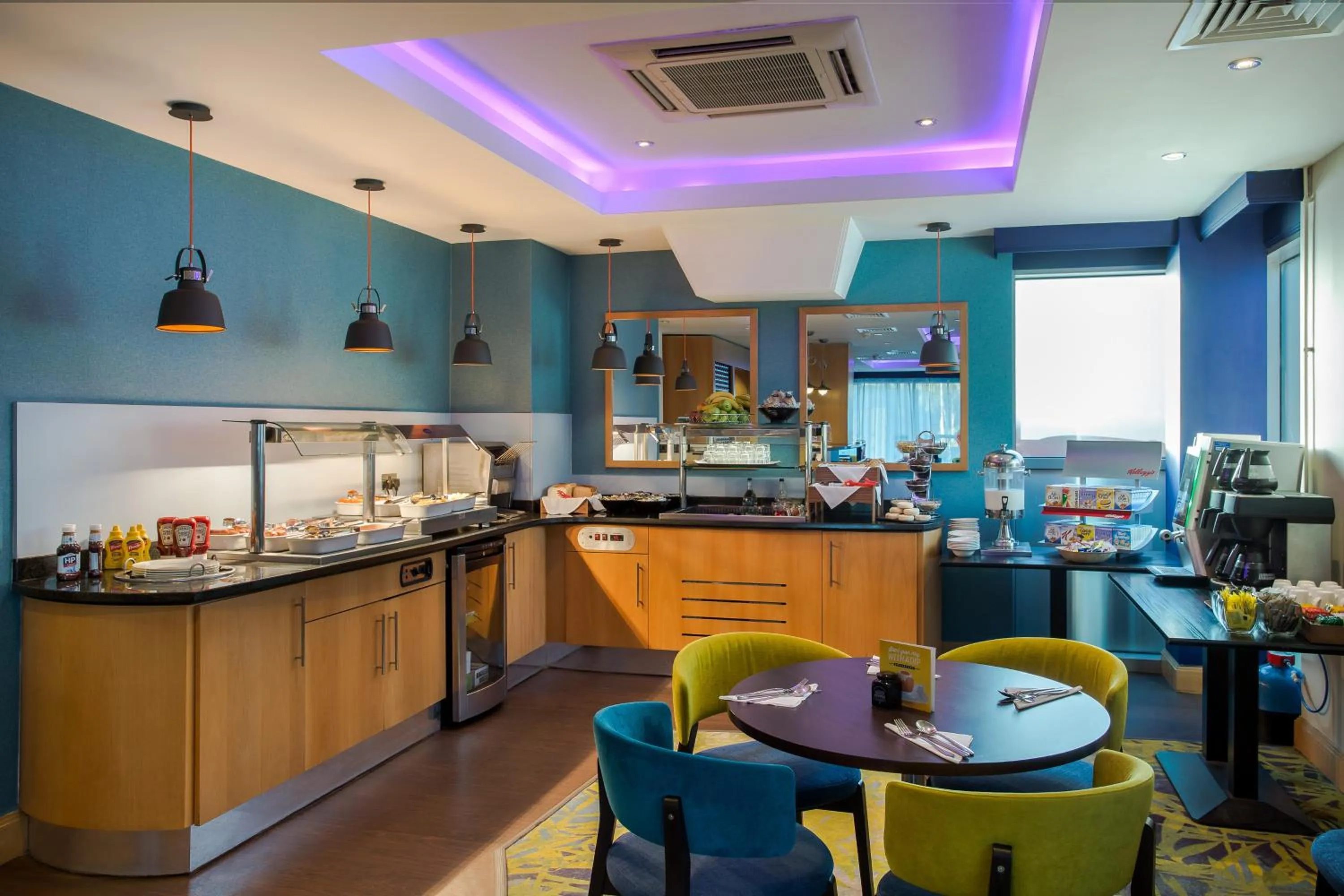 Breakfast in Holiday Inn Birmingham North - Cannock by IHG