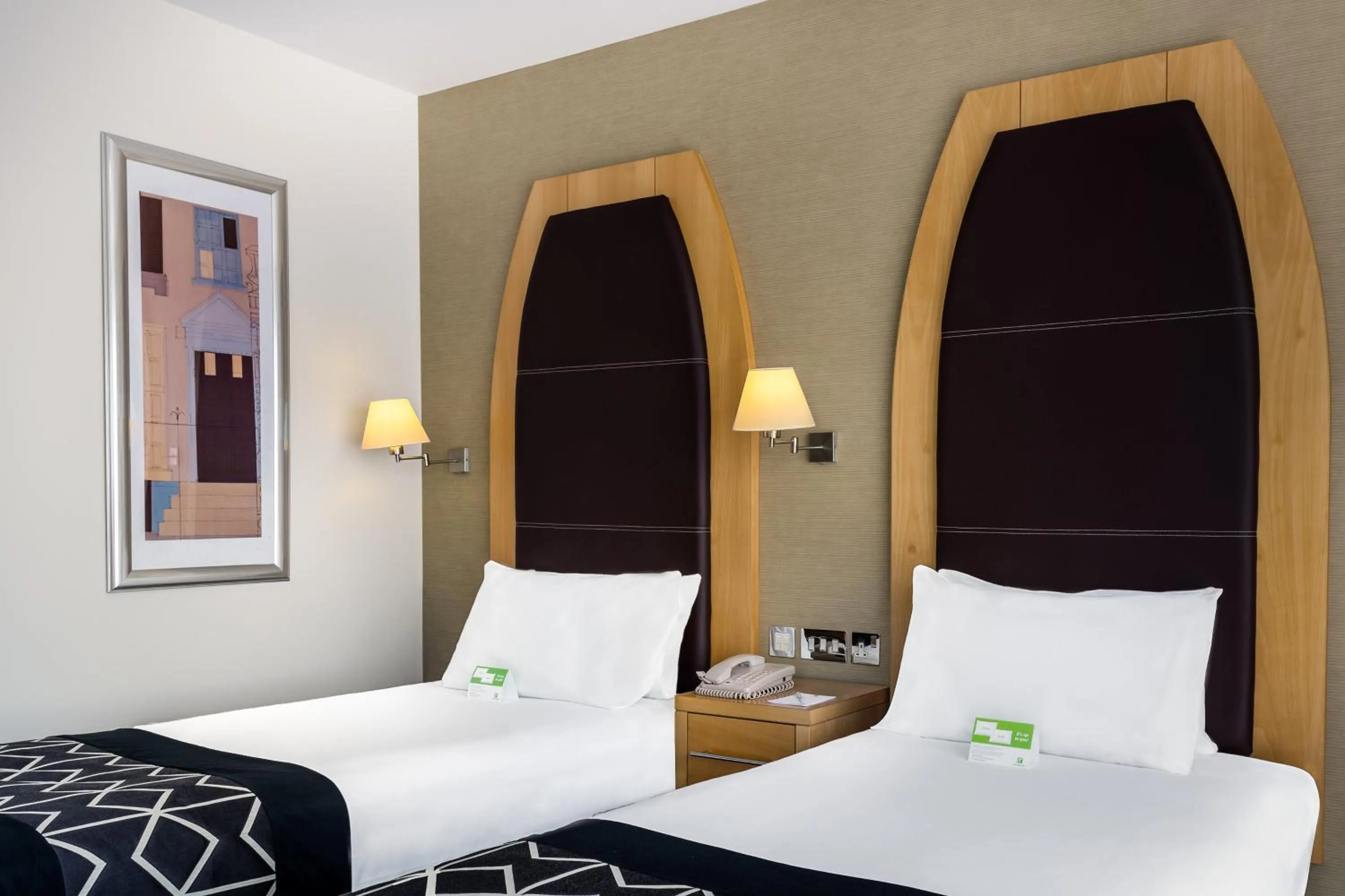 Photo of the whole room, Bed in Holiday Inn Birmingham North - Cannock by IHG