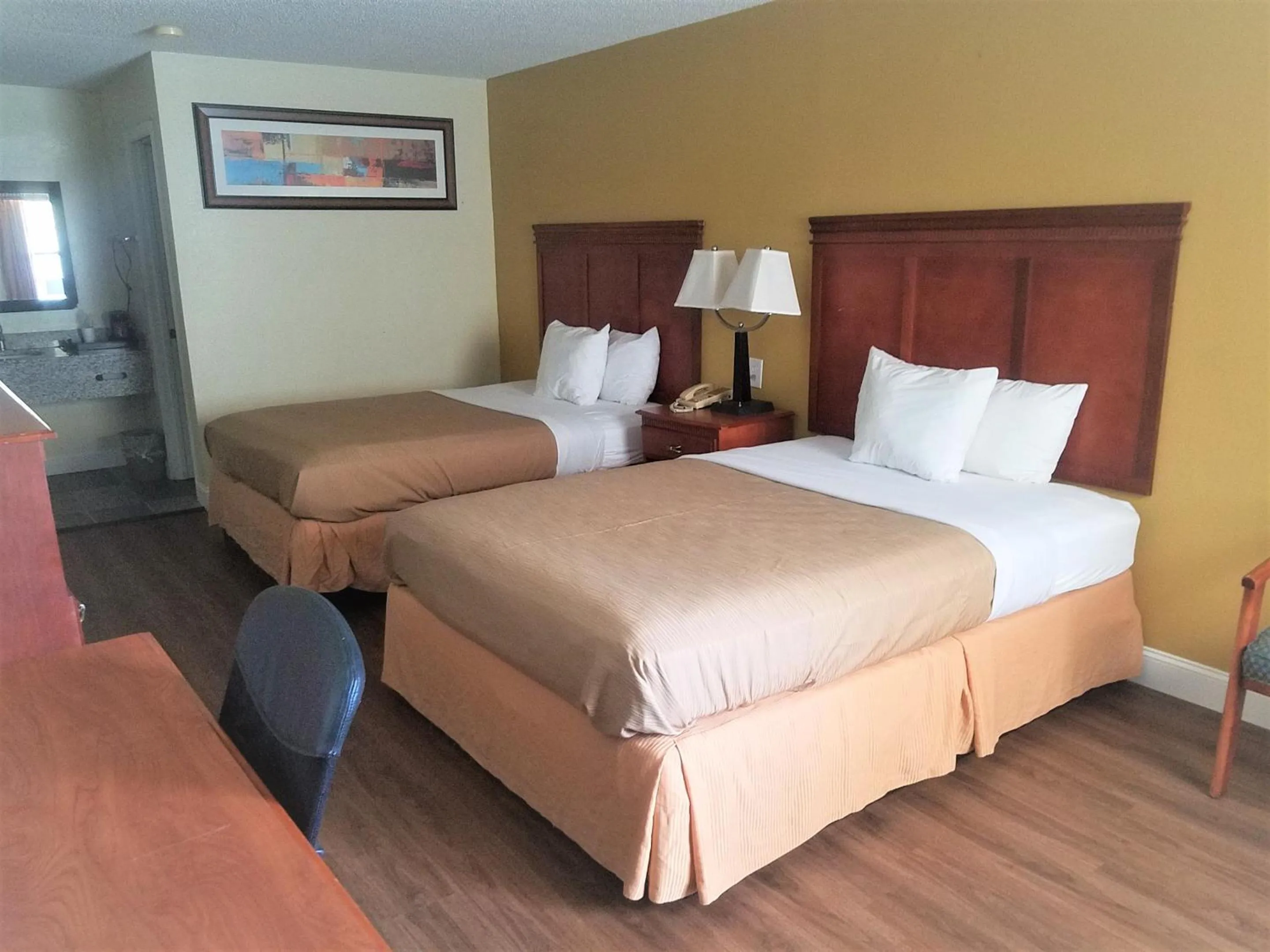 Bedroom, Bed in Sylvania Inn-Sylvania,Statesboro, GA-Georgia Southern Univ GSU