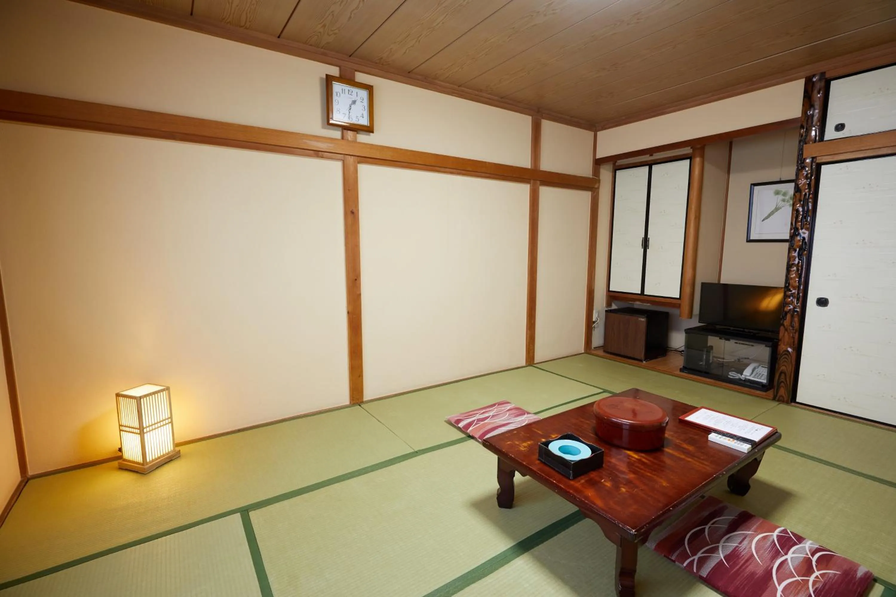 Photo of the whole room, Bed in Ryokan Matsushima