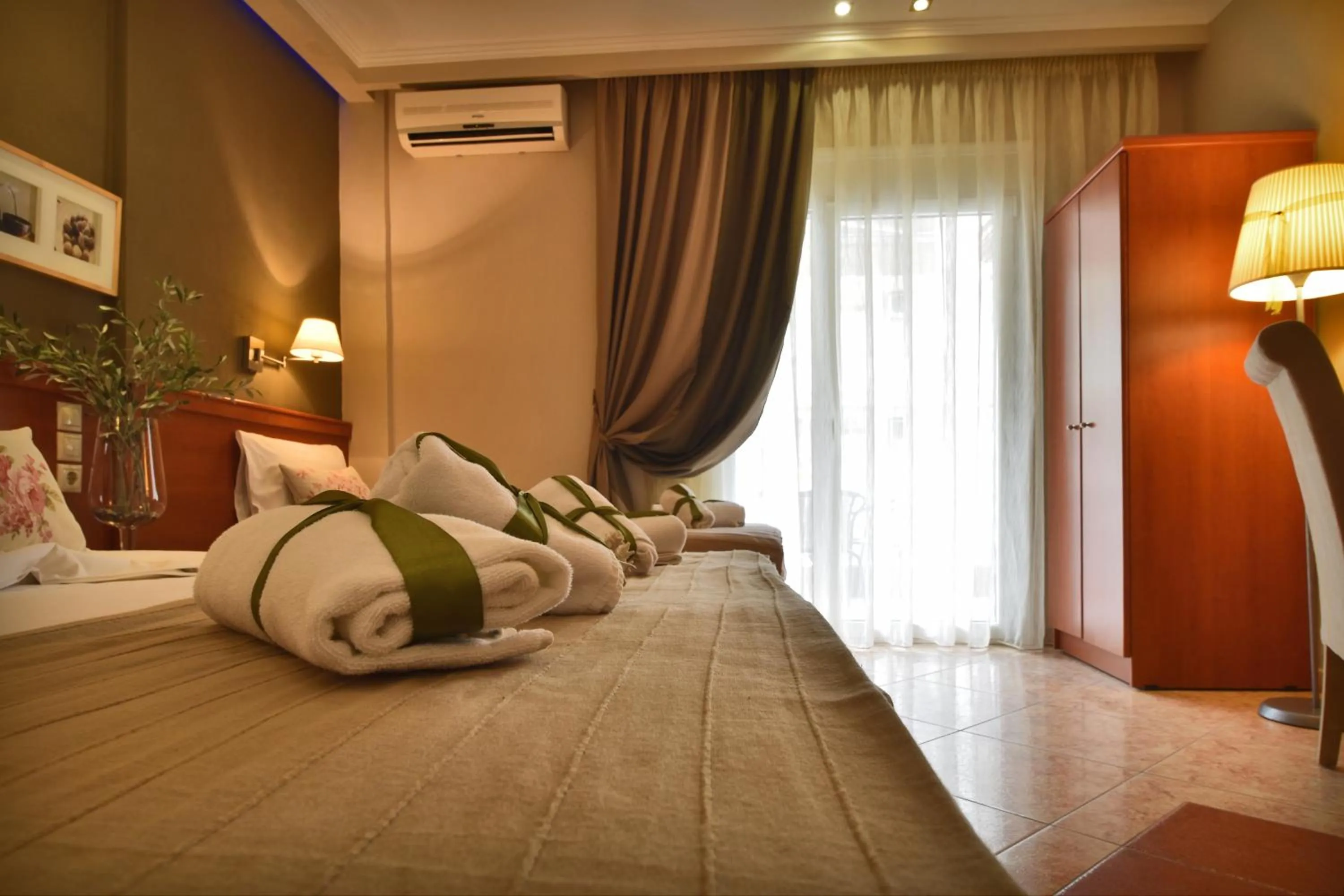 Sea view, Bed in Epavlis Luxury apts