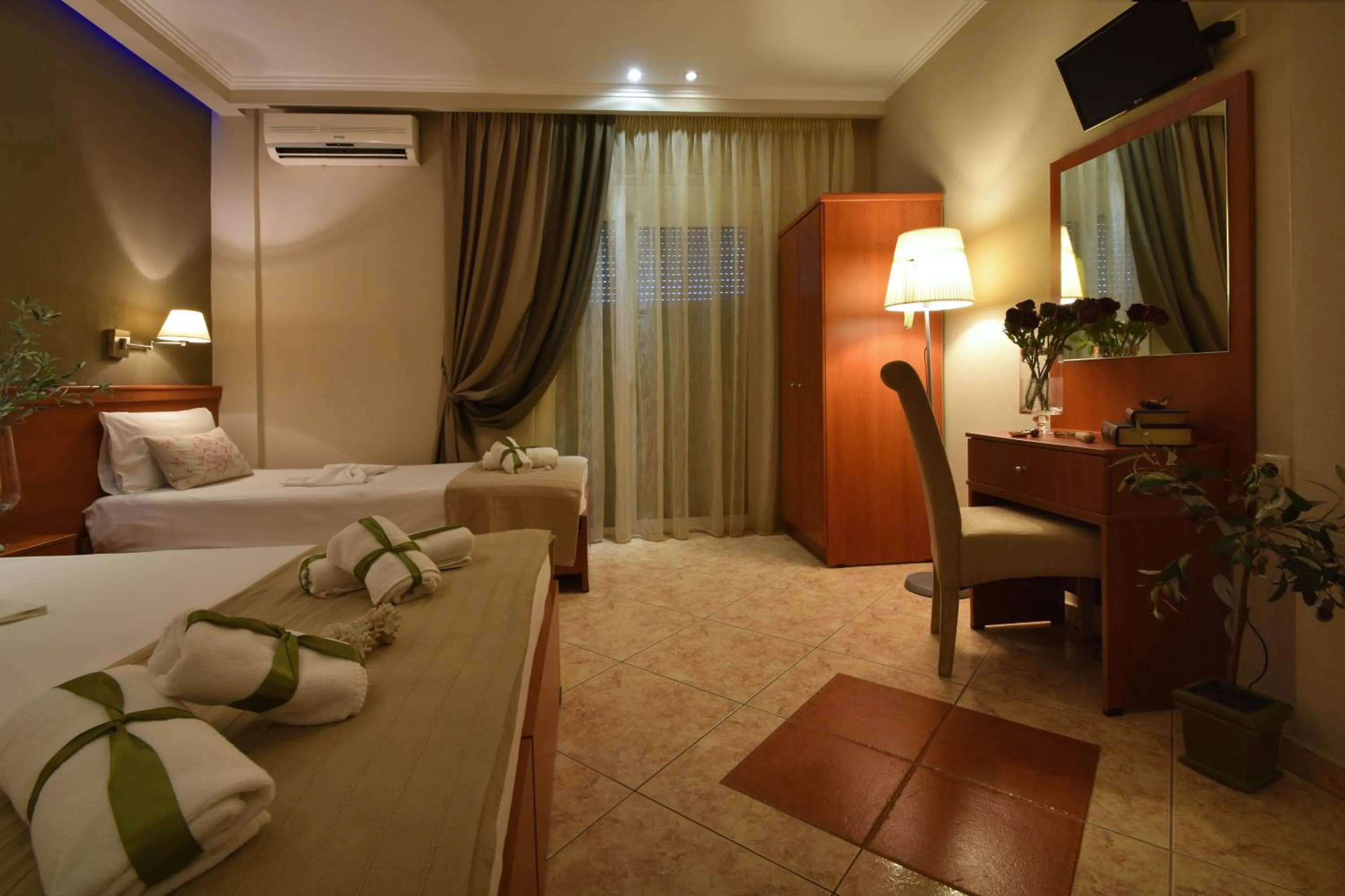 Bed in Epavlis Luxury apts