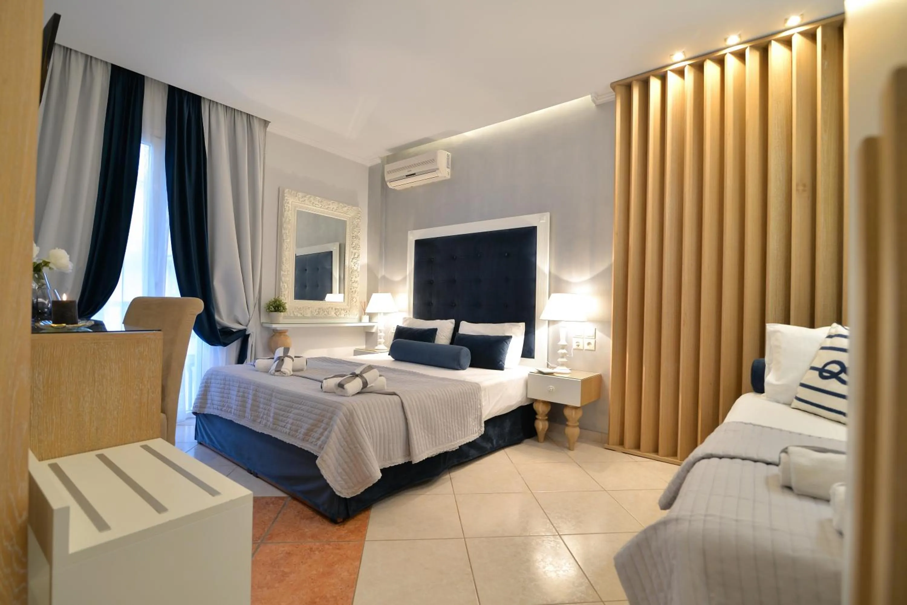 Bed in Epavlis Luxury apts