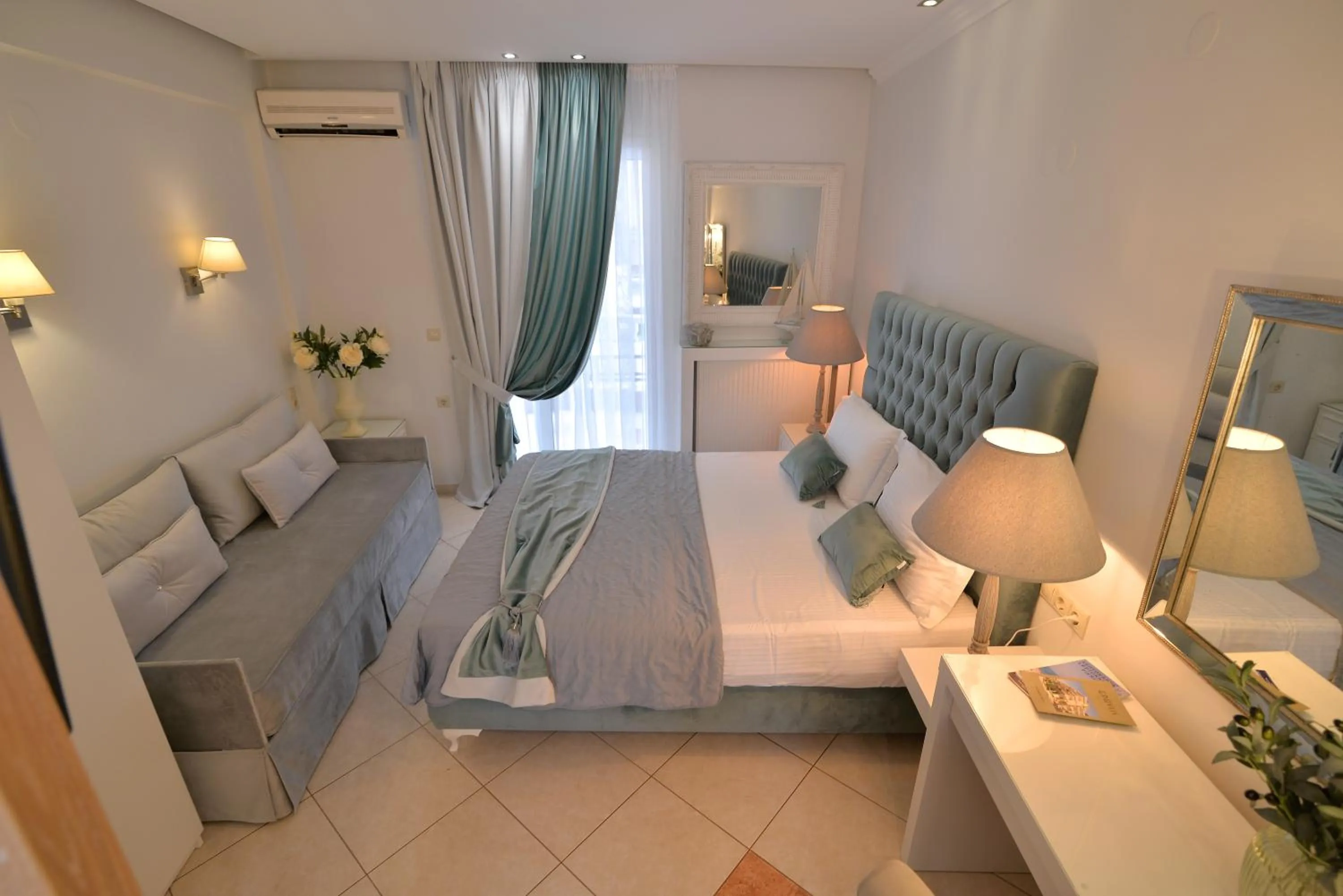 Bed in Epavlis Luxury apts