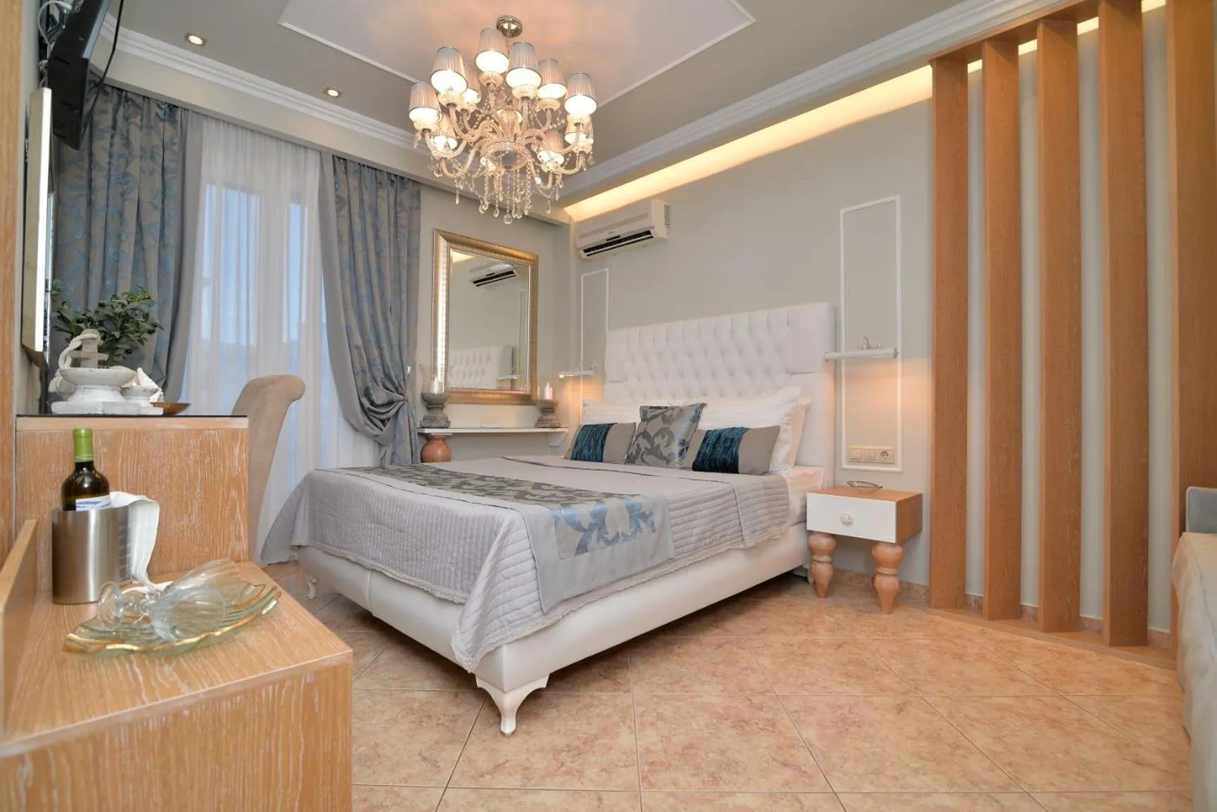 Bed in Epavlis Luxury apts