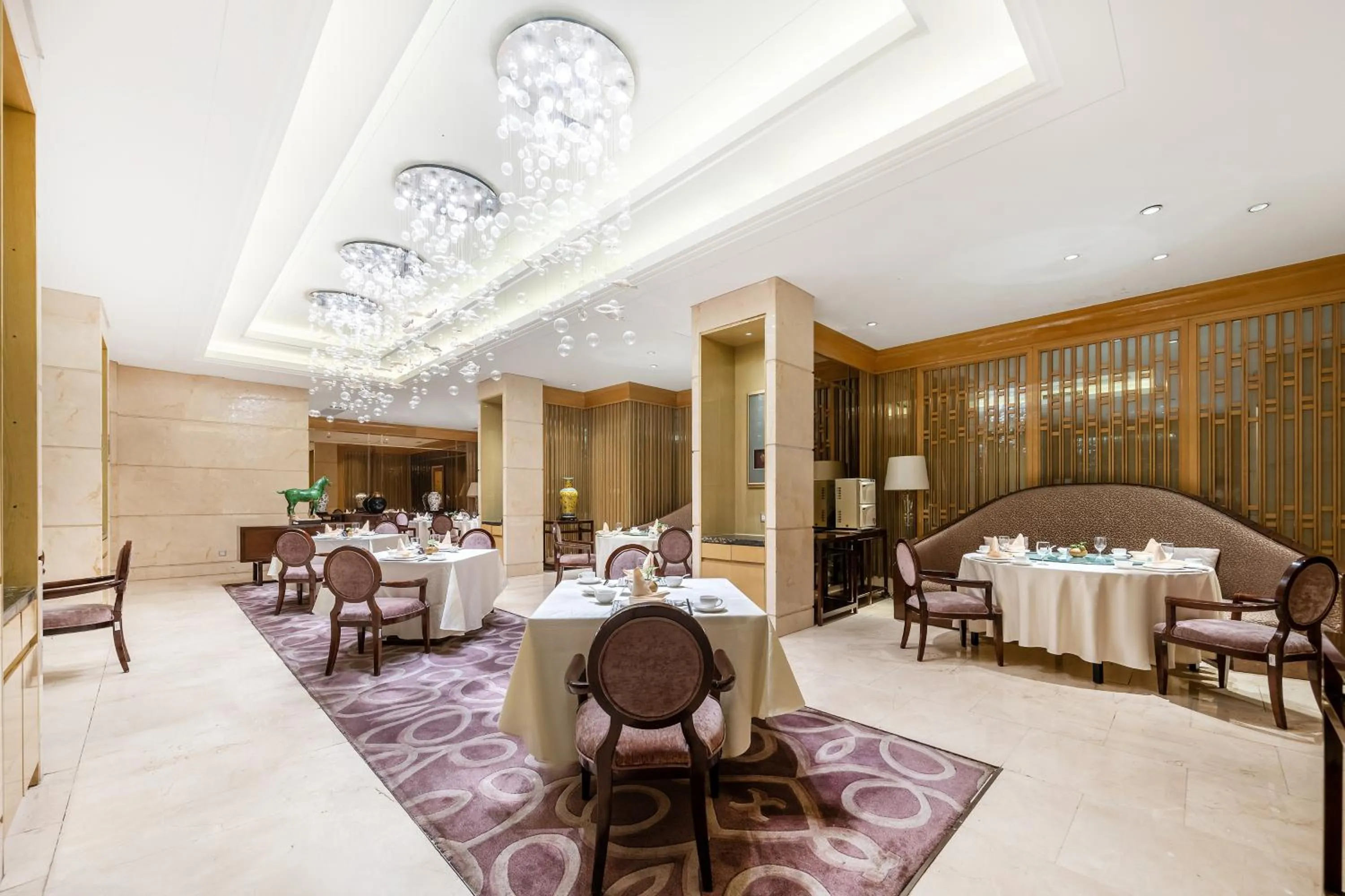 Restaurant/places to eat in Wanda Realm Langfang