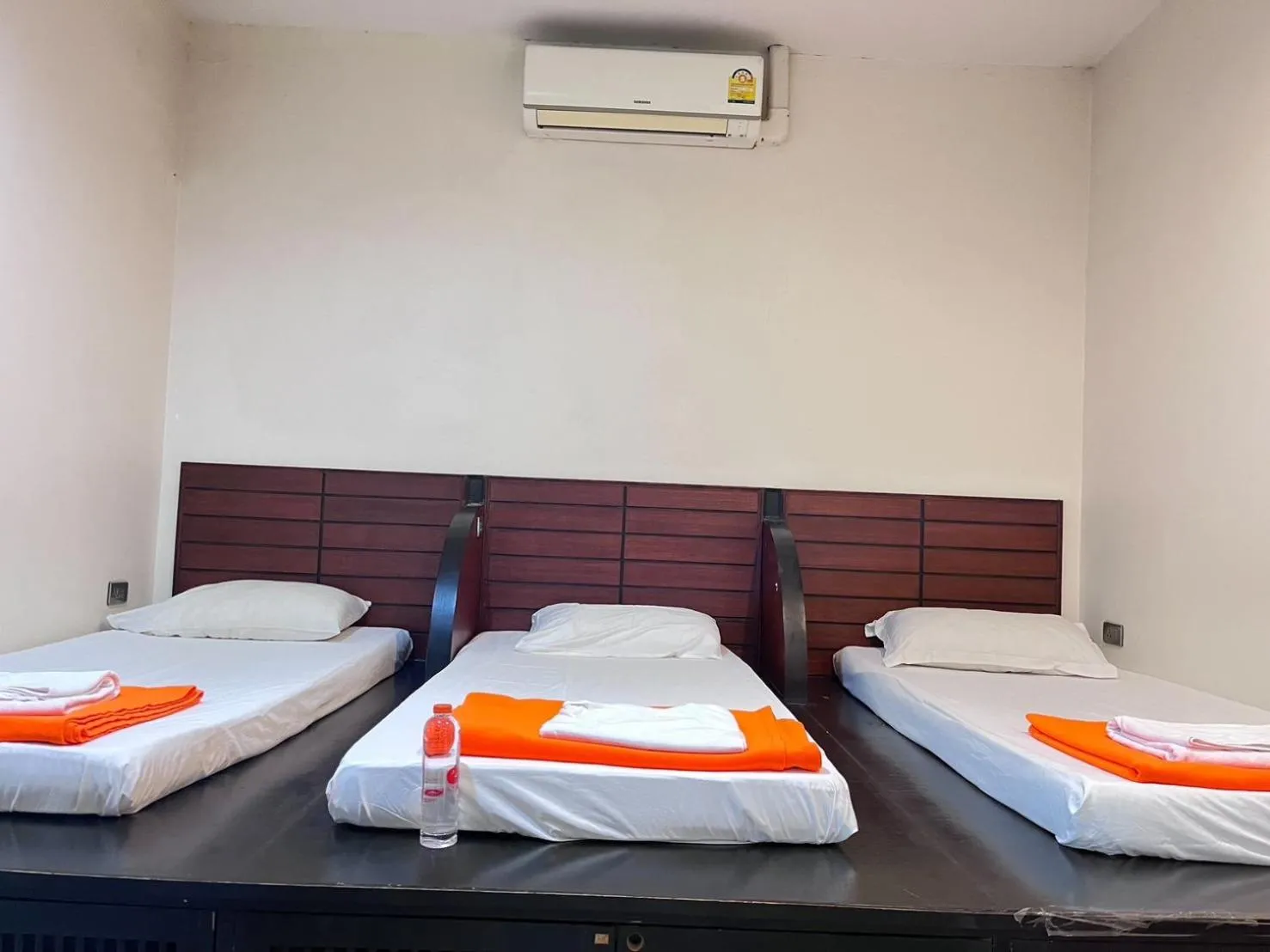 Bedroom, Bed in Lub Sbuy Hostel