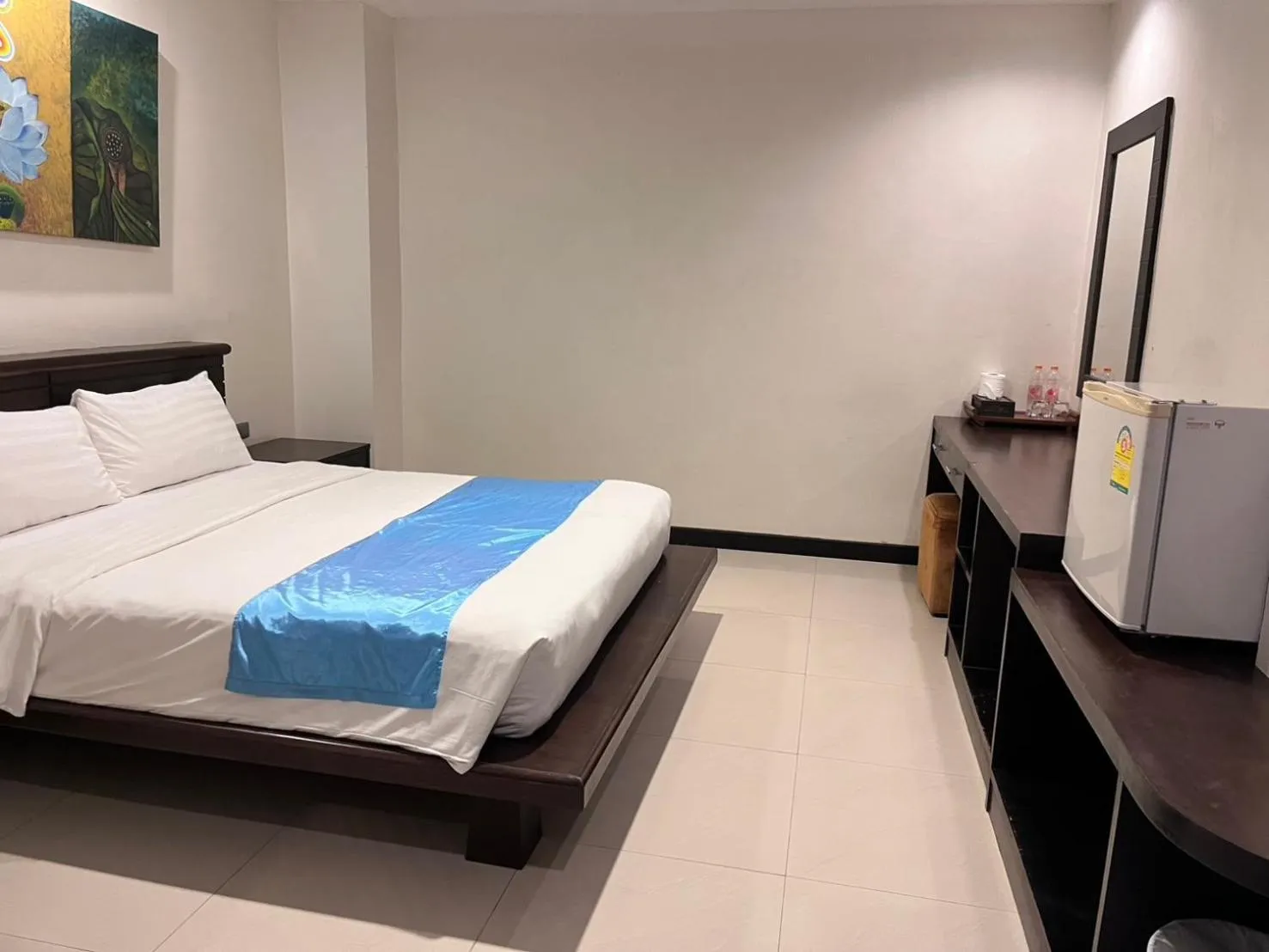 Photo of the whole room, Bed in Lub Sbuy Hostel