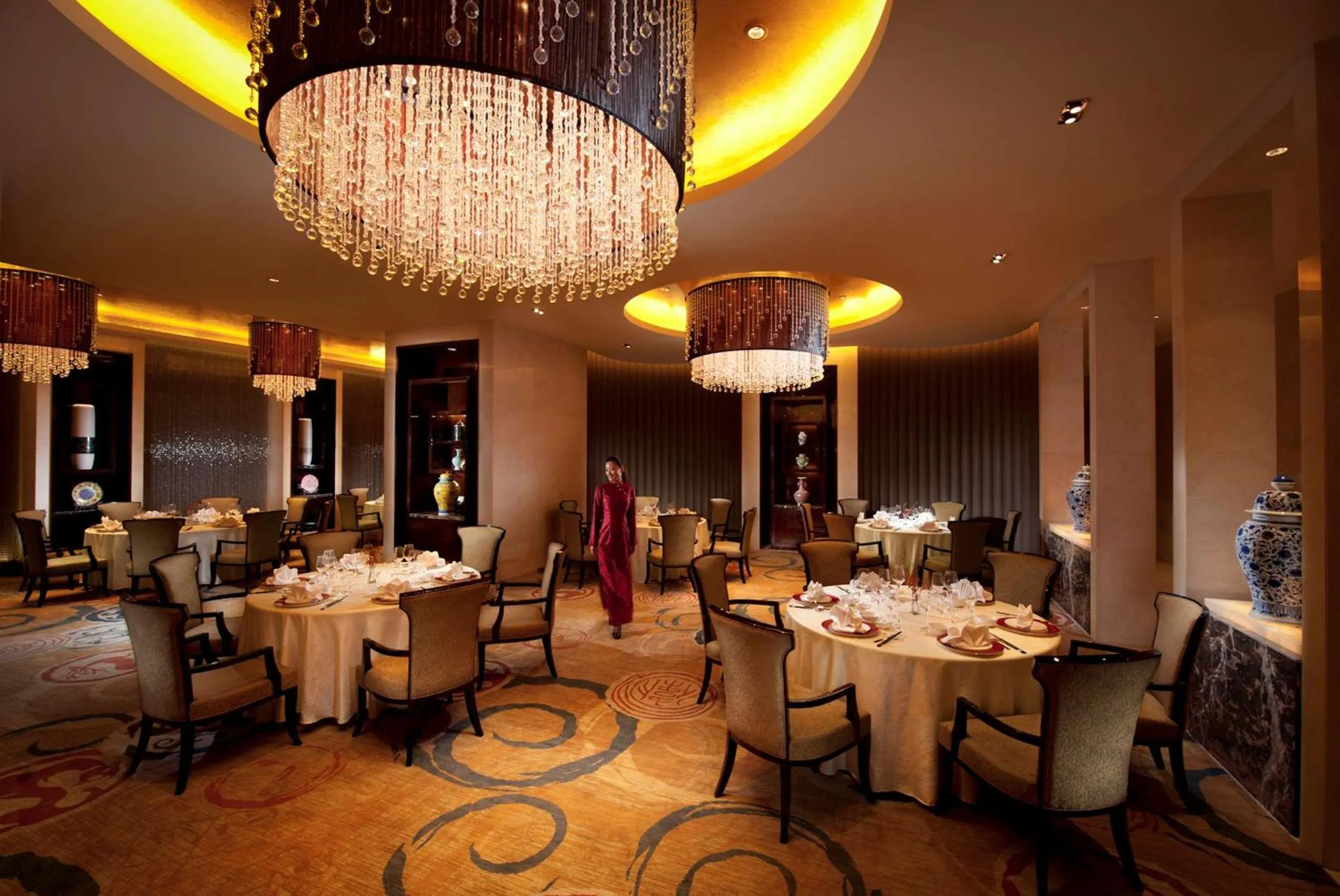 Restaurant/places to eat in Hilton Nanjing