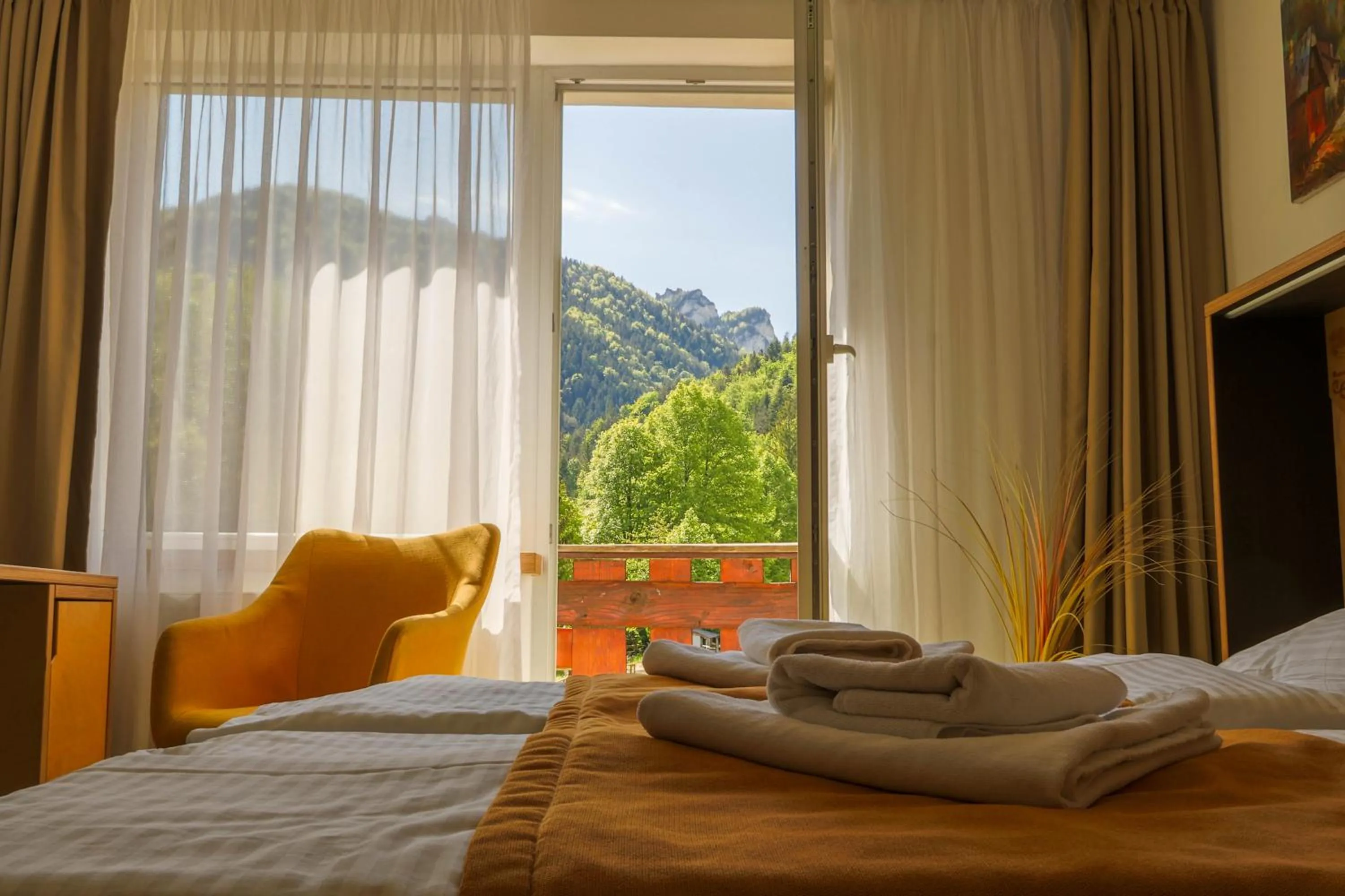 View (from property/room), Bed in Hotel Diery