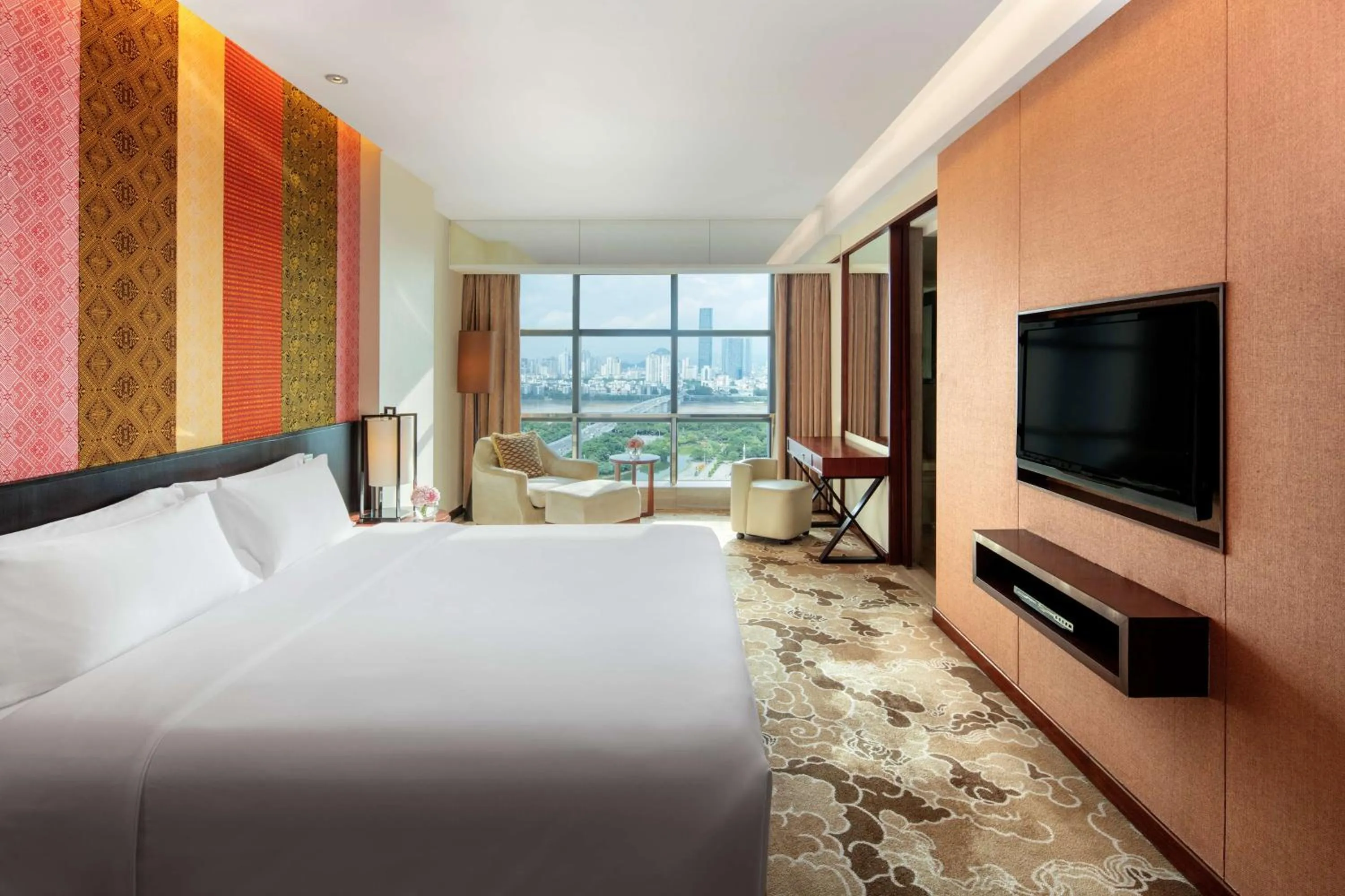 Photo of the whole room, Bed in Radisson Blu Hotel Liuzhou