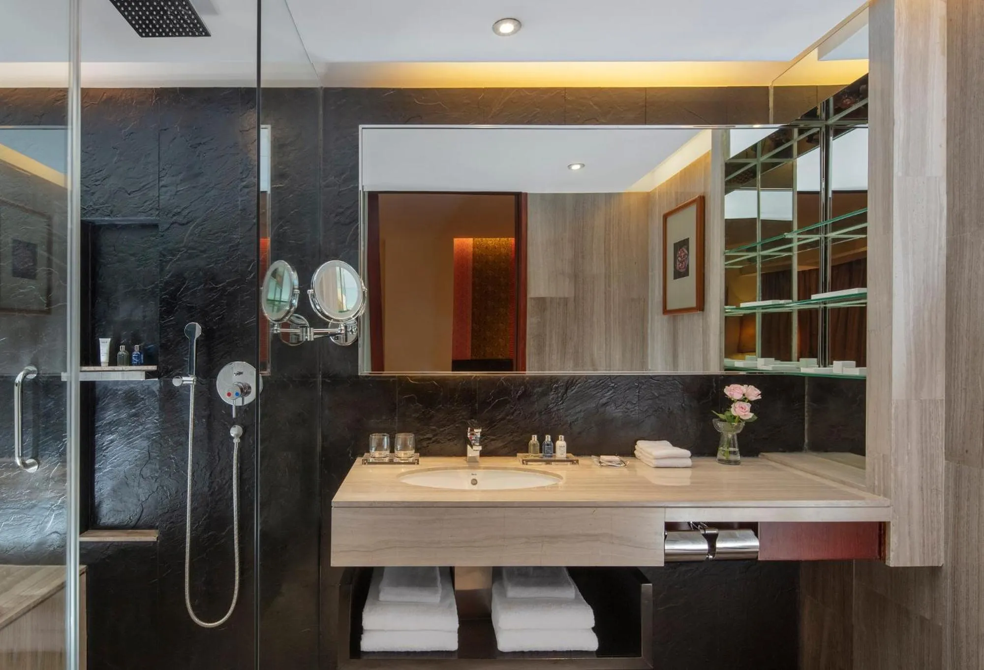 Bathroom in Radisson Blu Hotel Liuzhou