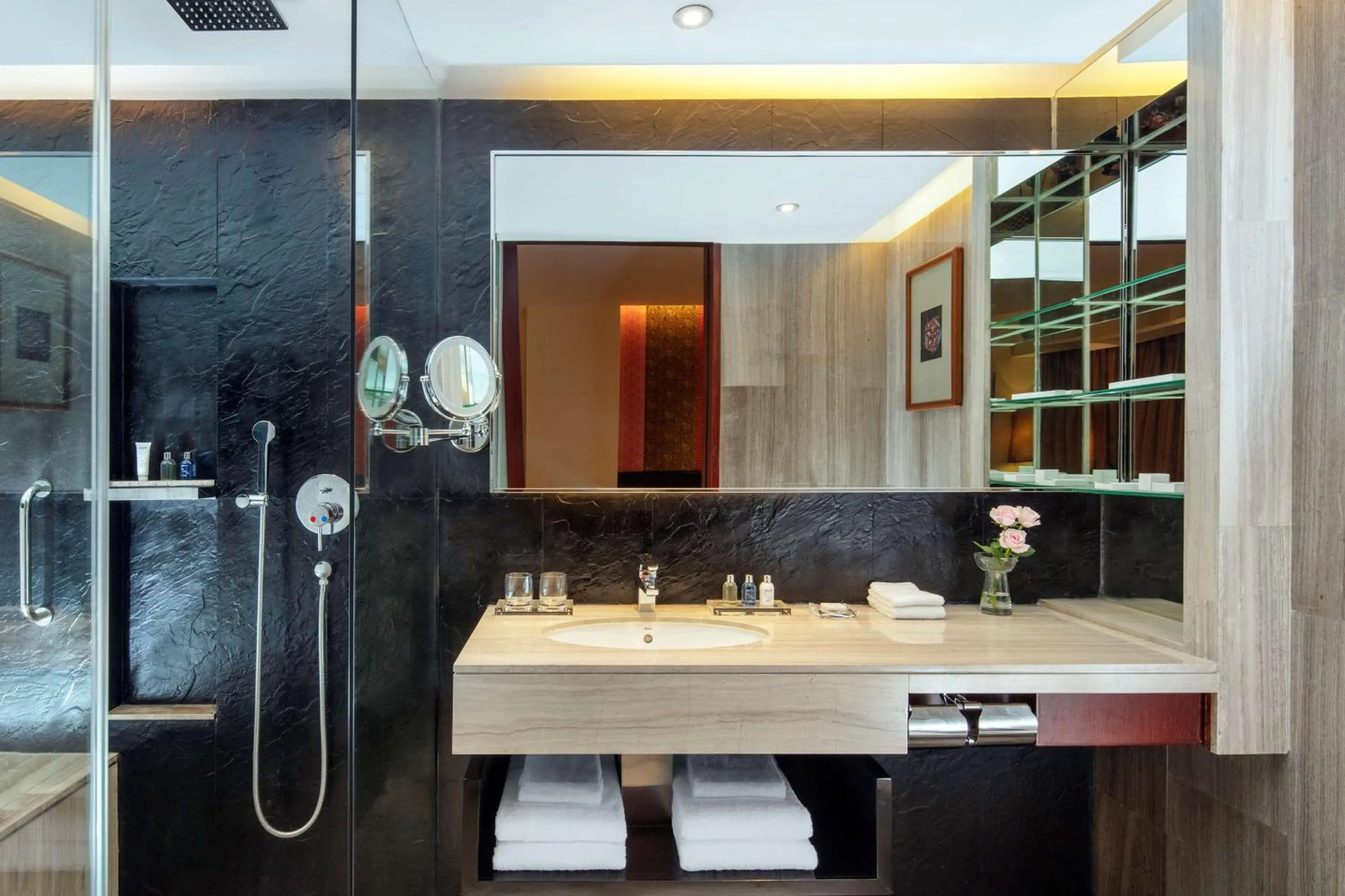 Bathroom in Radisson Blu Hotel Liuzhou