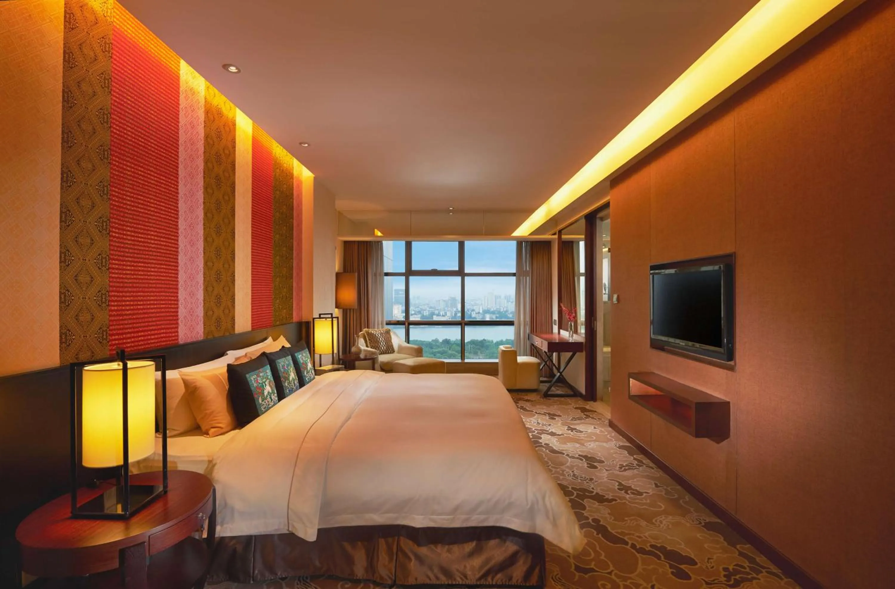 Photo of the whole room, Bed in Radisson Blu Hotel Liuzhou