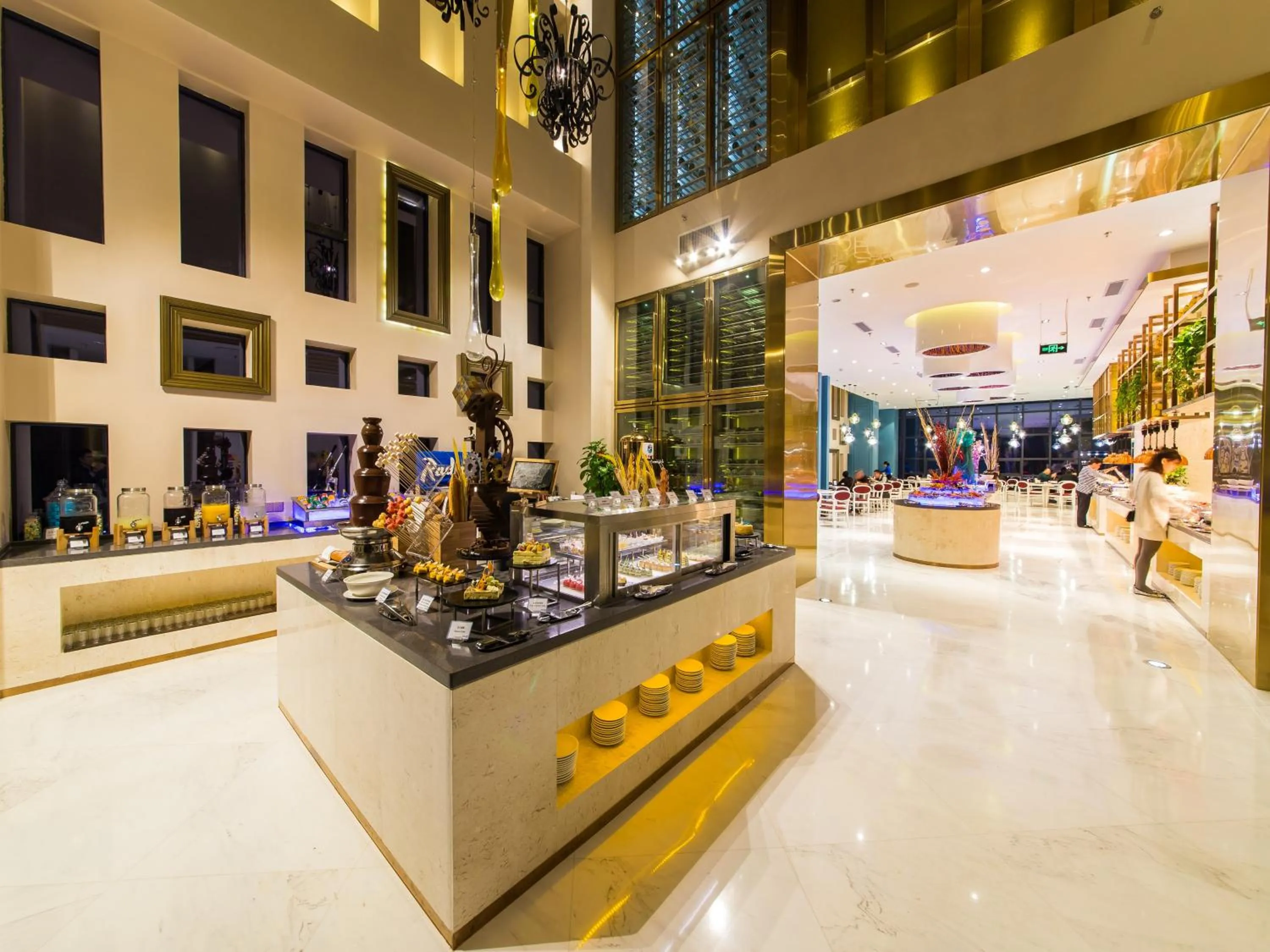 Restaurant/places to eat in Radisson Blu Hotel Liuzhou