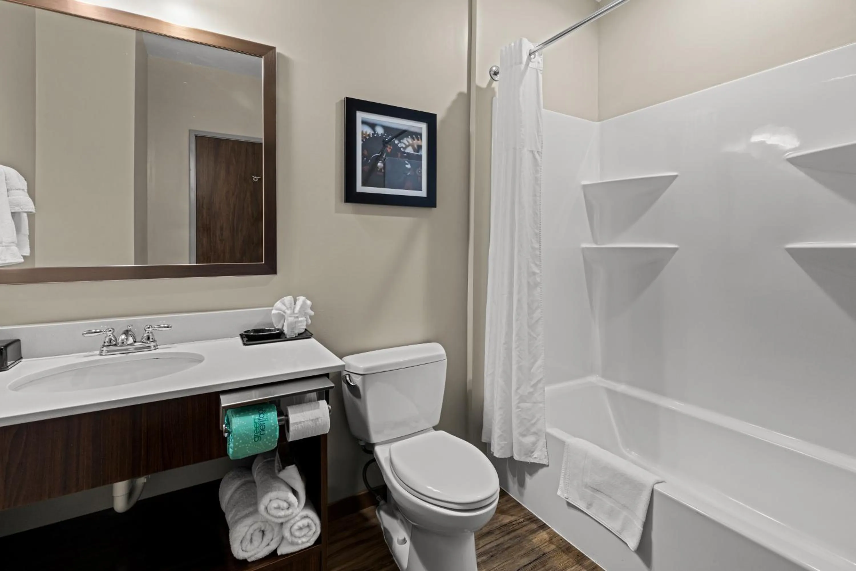 Shower in The Mulberry Hotel