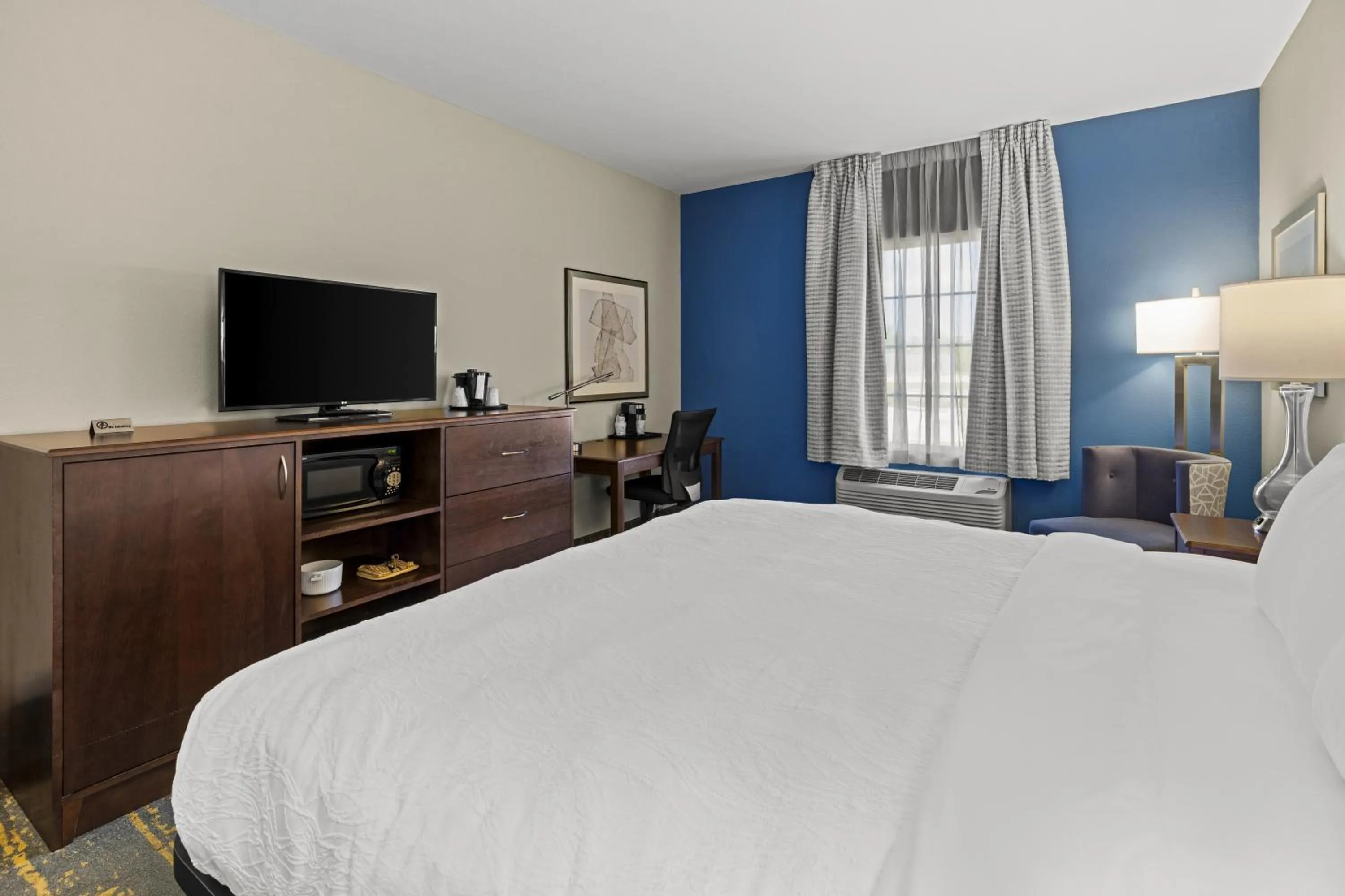 Bed in The Mulberry Hotel