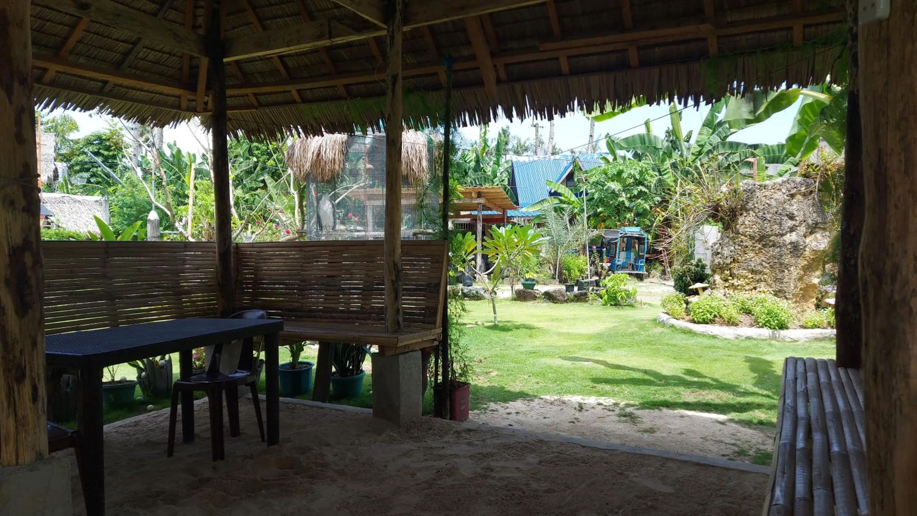 Restaurant/places to eat in Gardenview Homestay Siargao