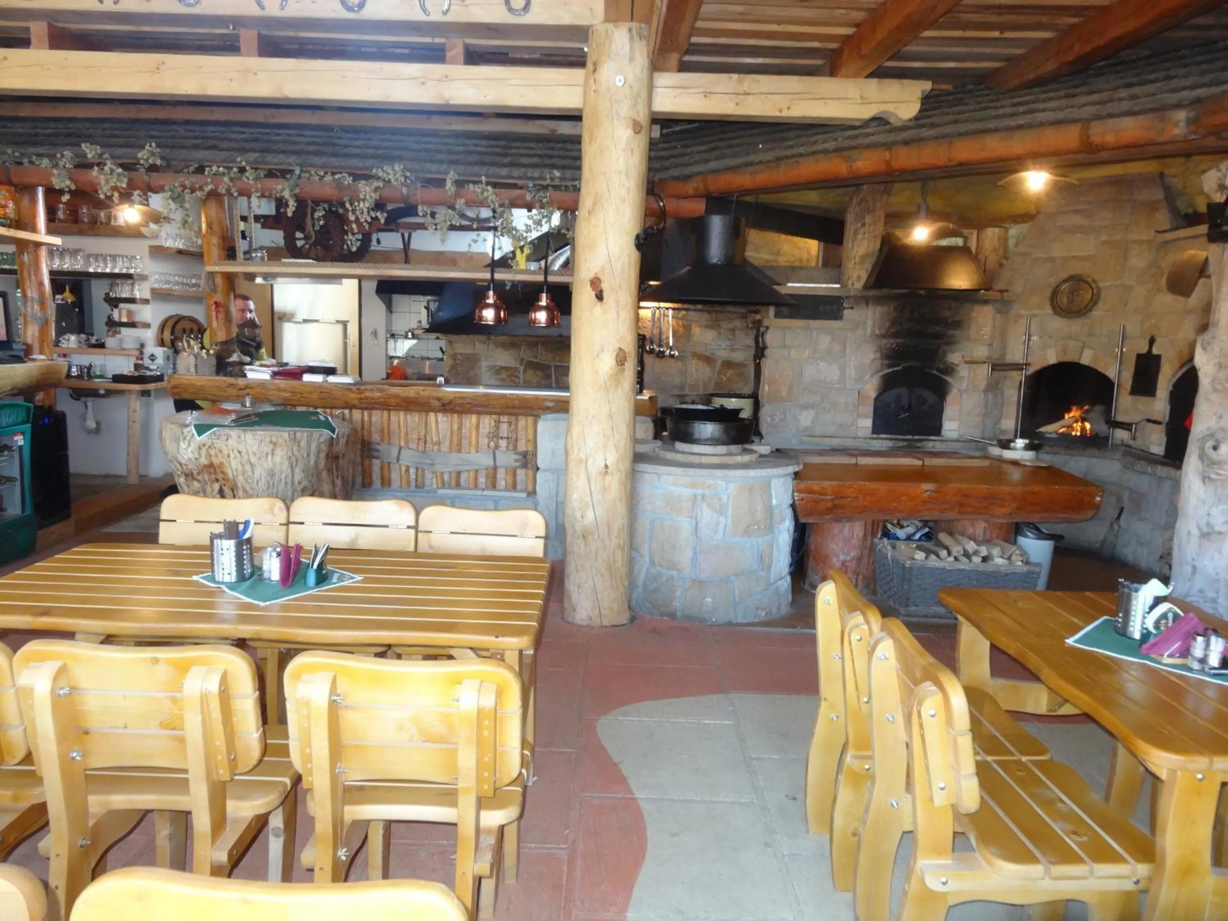 Restaurant/places to eat in Resort Svět