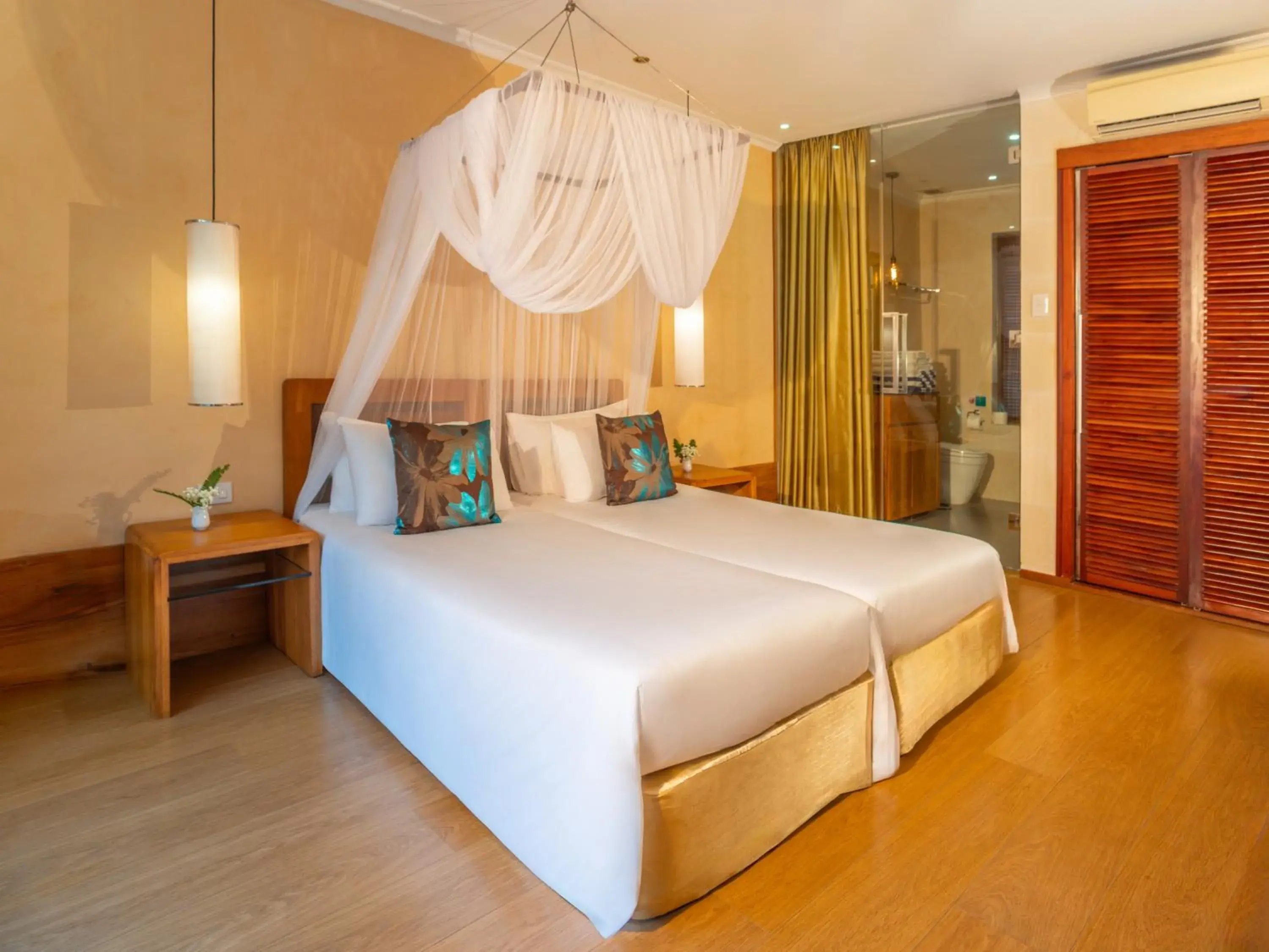 Pool Access Twin Room in Sunsea Resort Pool Access Twin Room in Sunsea Resort