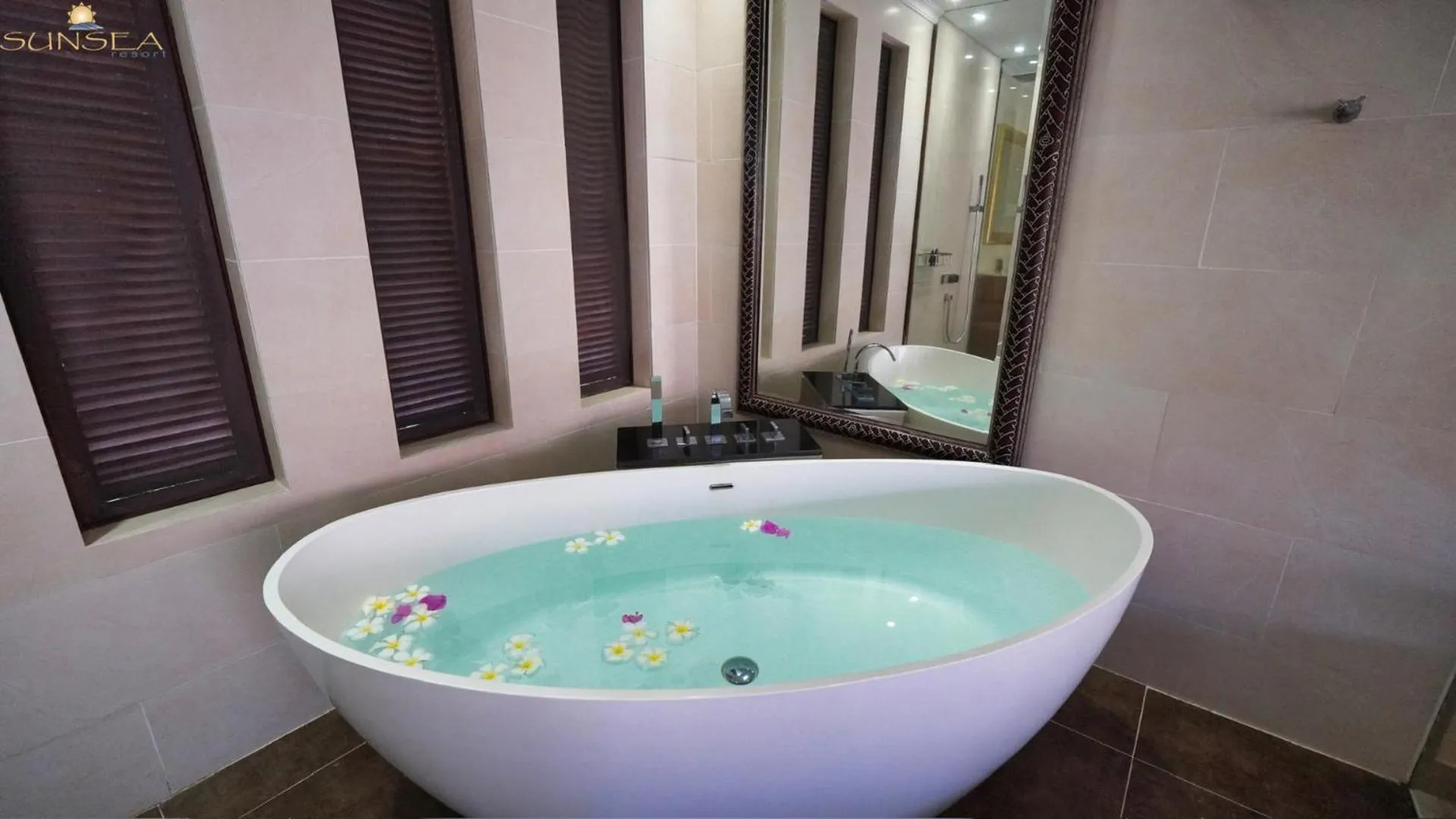 Bath in Sunsea Resort