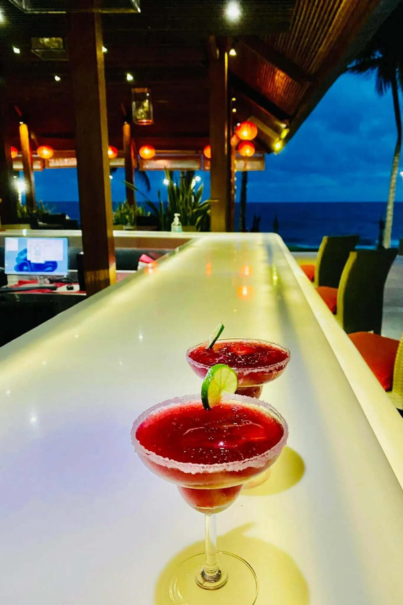 Food and drinks in Sunsea Resort