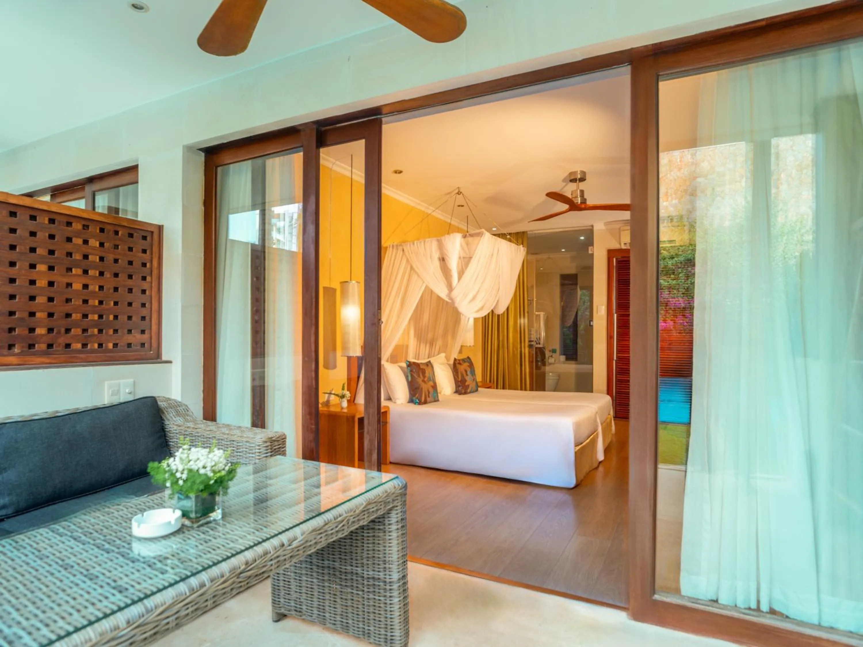 Bed in Sunsea Resort