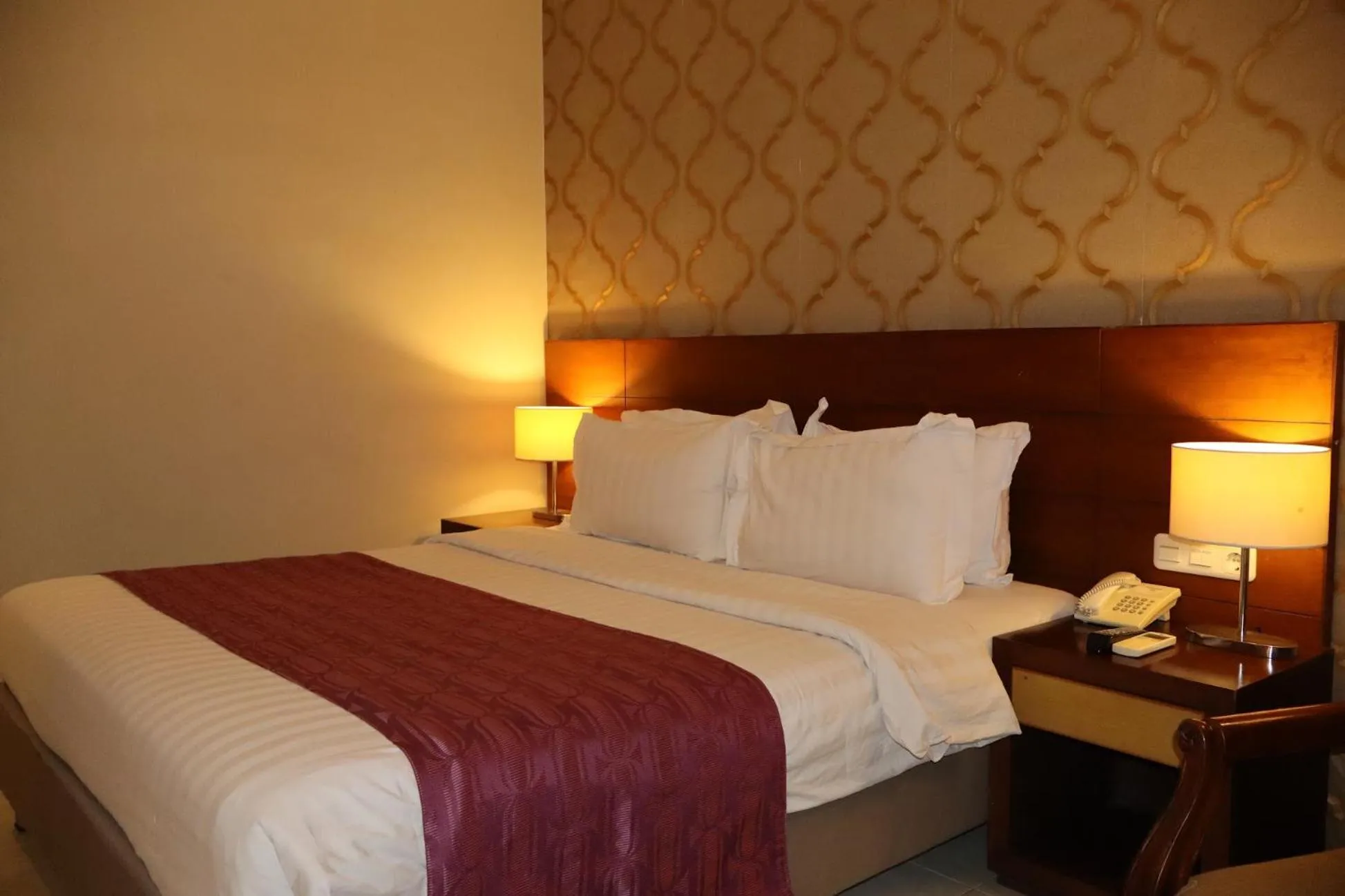 Bedroom, Bed in The Victoria Hotel Yogyakarta