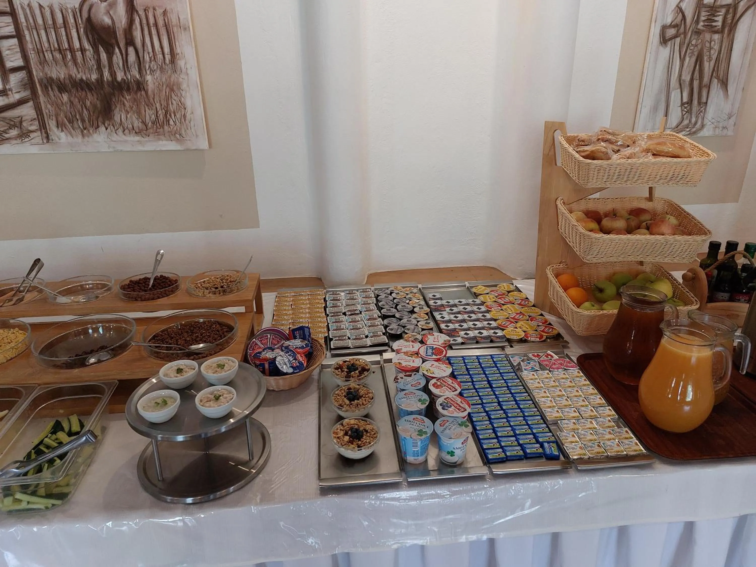 Buffet breakfast in Hotel Gold