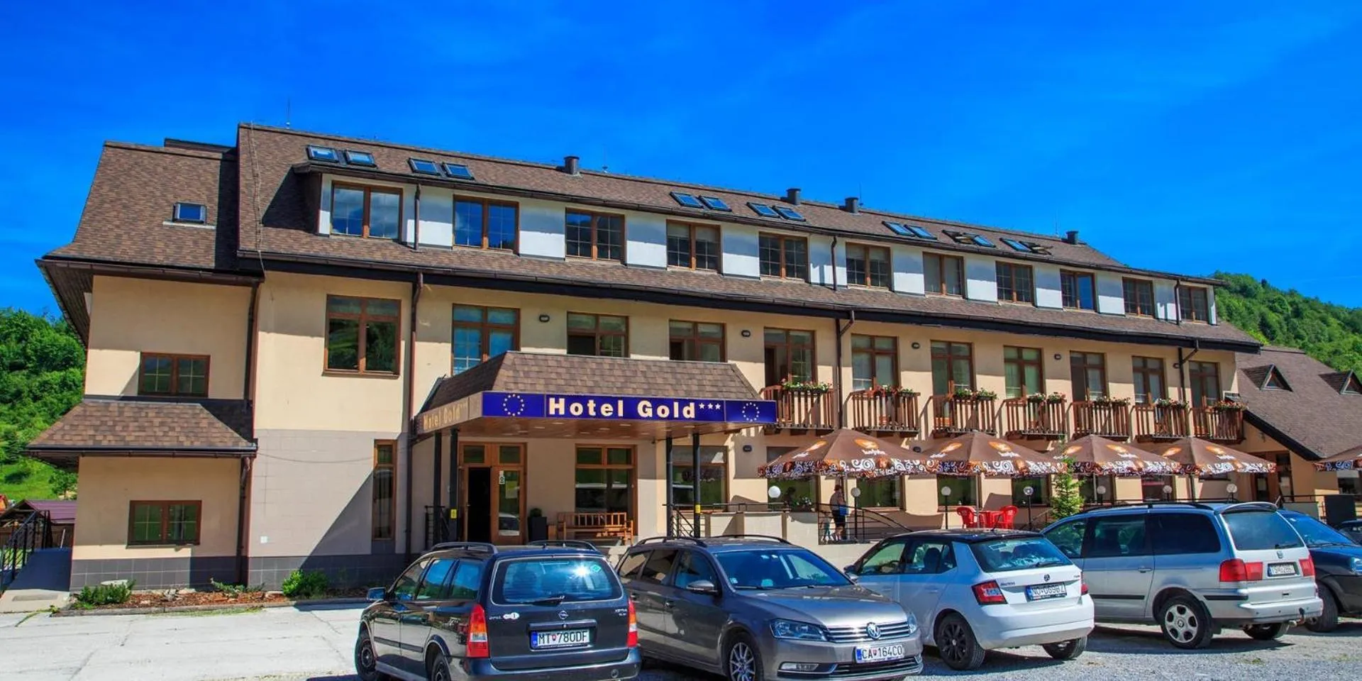 Property building in Hotel Gold