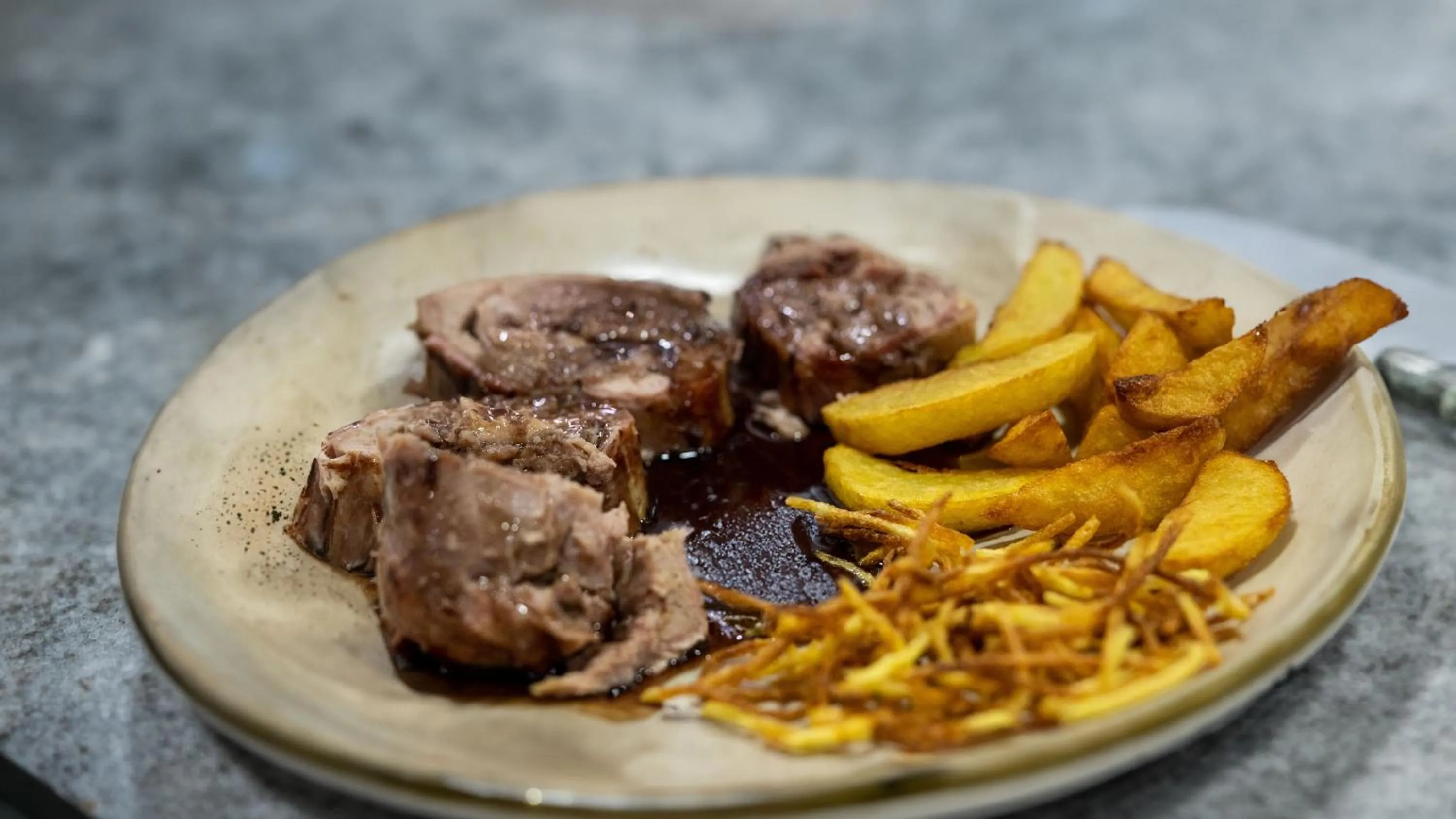 Restaurant/places to eat in Hospederia Princesa Elima