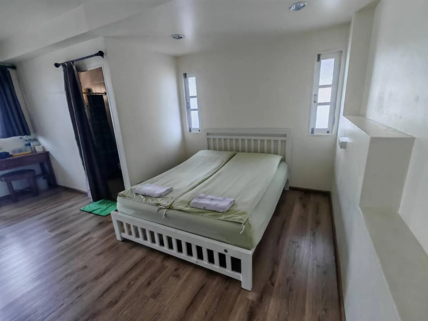 Bed in Roof View Place