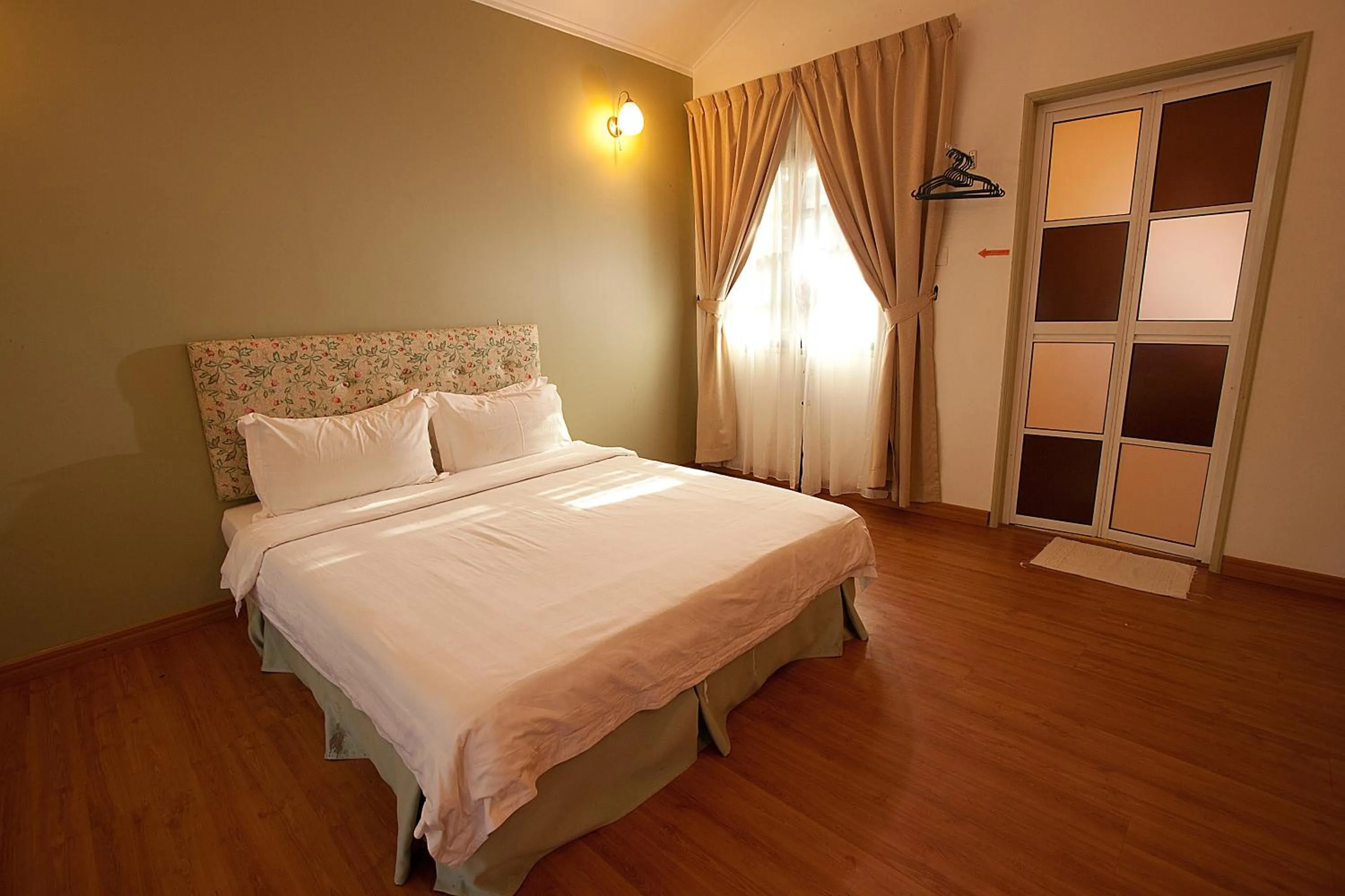 Bedroom, Bed in Perkasa Hotel Mt Kinabalu