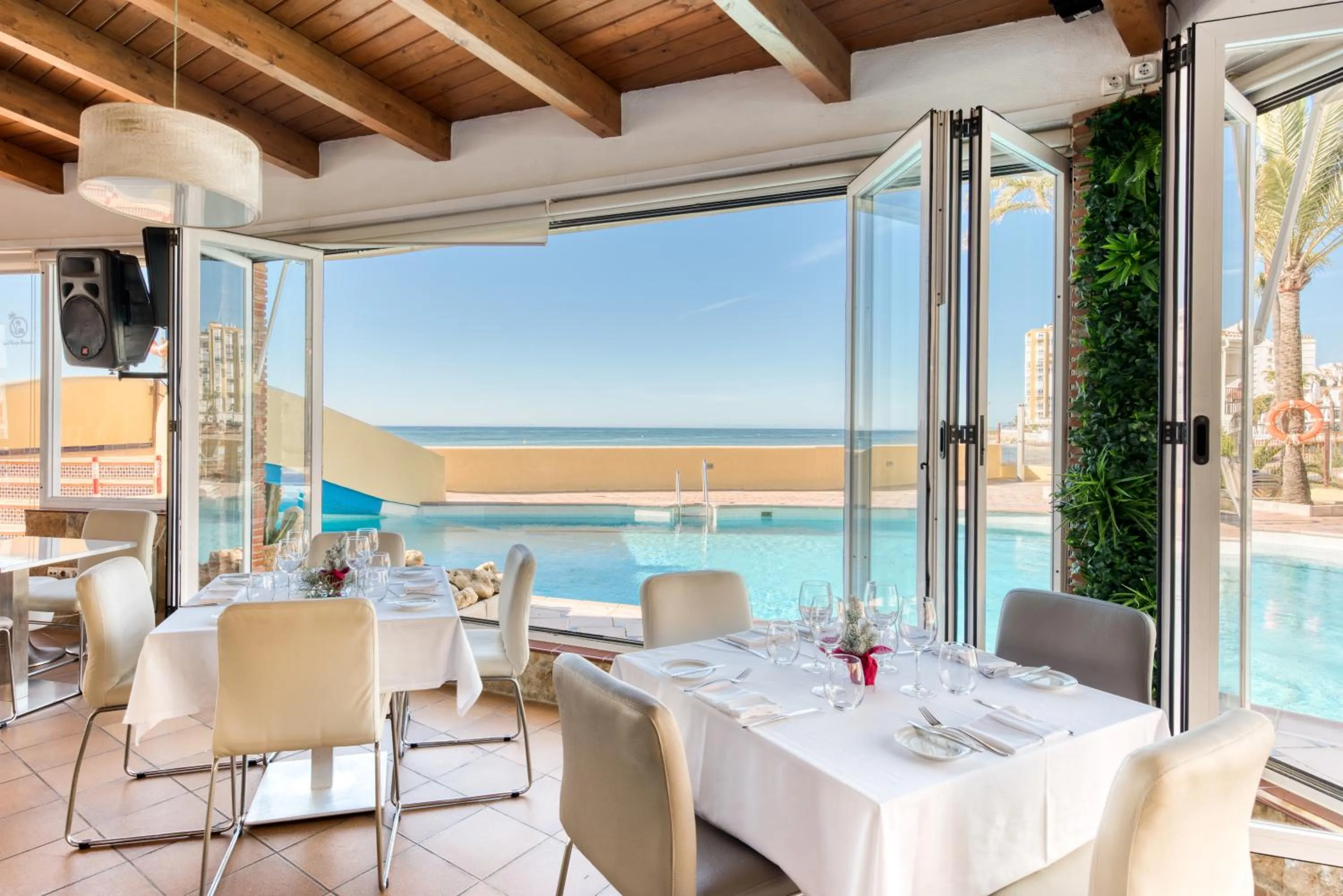 Restaurant/places to eat in Macdonald Doña Lola Resort