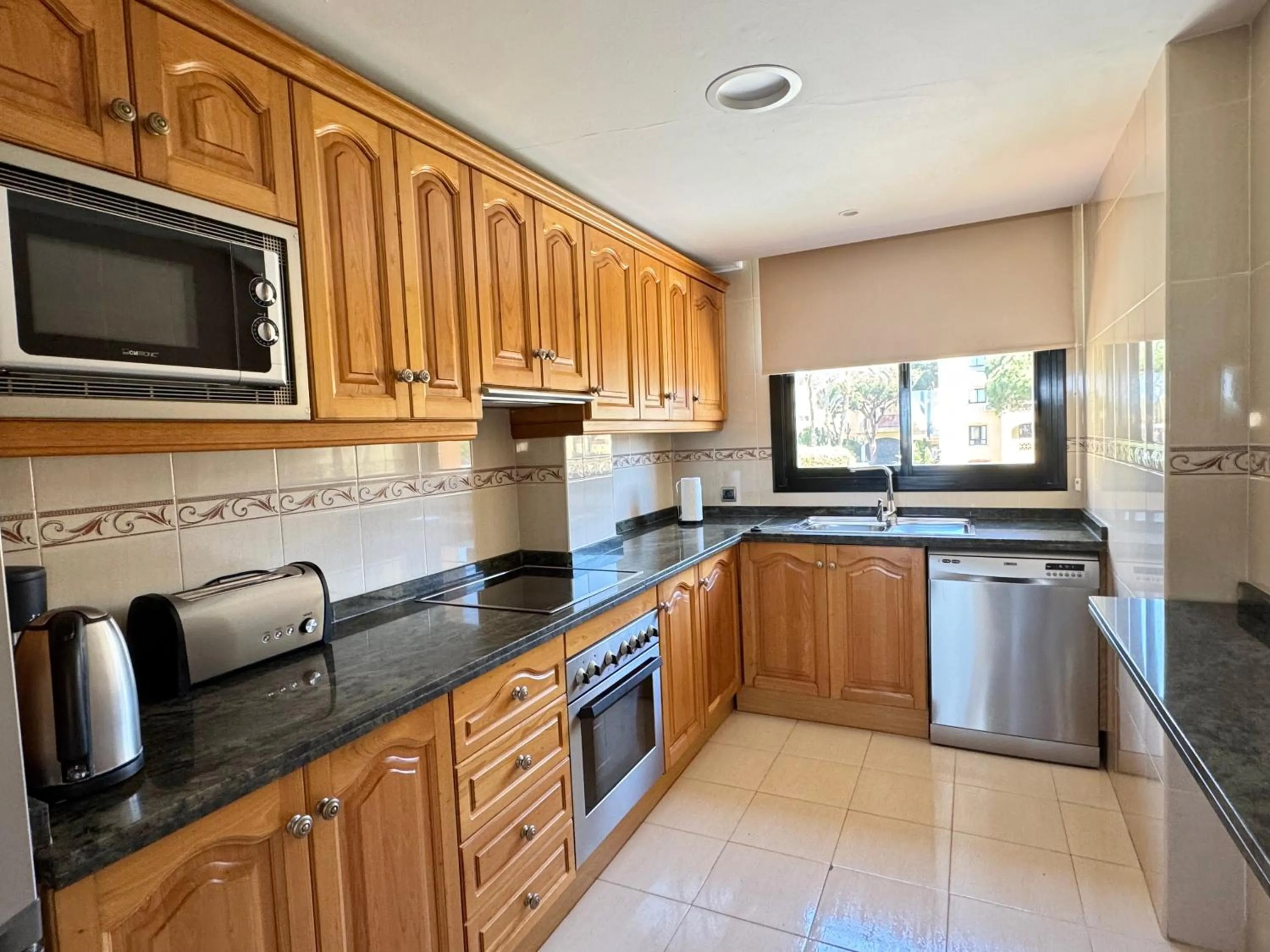 Food in Macdonald Doña Lola Resort