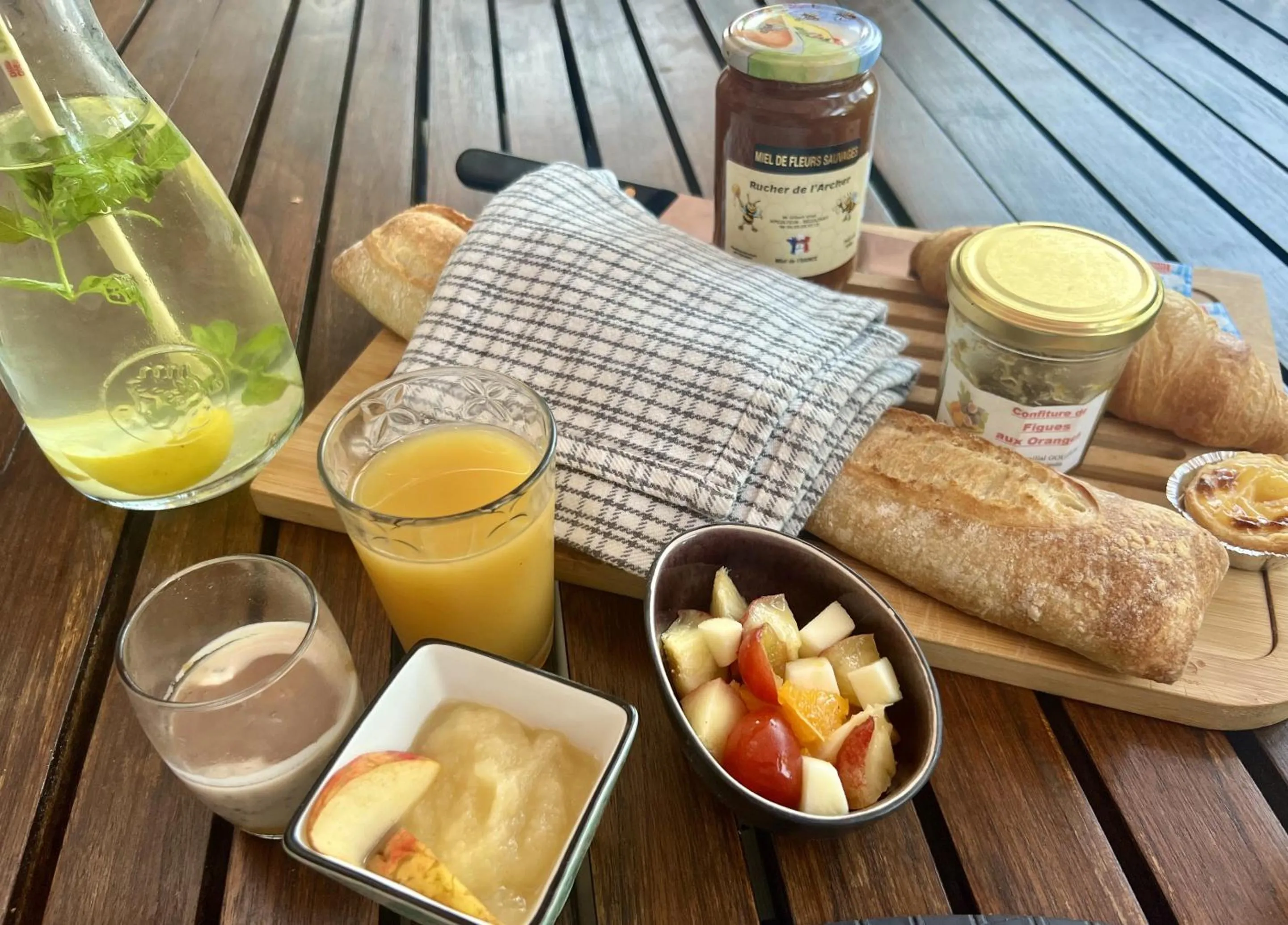 Kitchen or kitchenette in Les Tuileries de Chanteloup