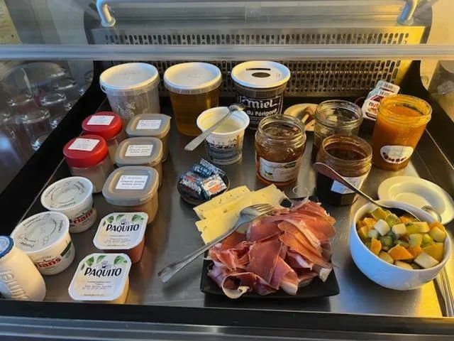 Kitchen or kitchenette in Les Tuileries de Chanteloup