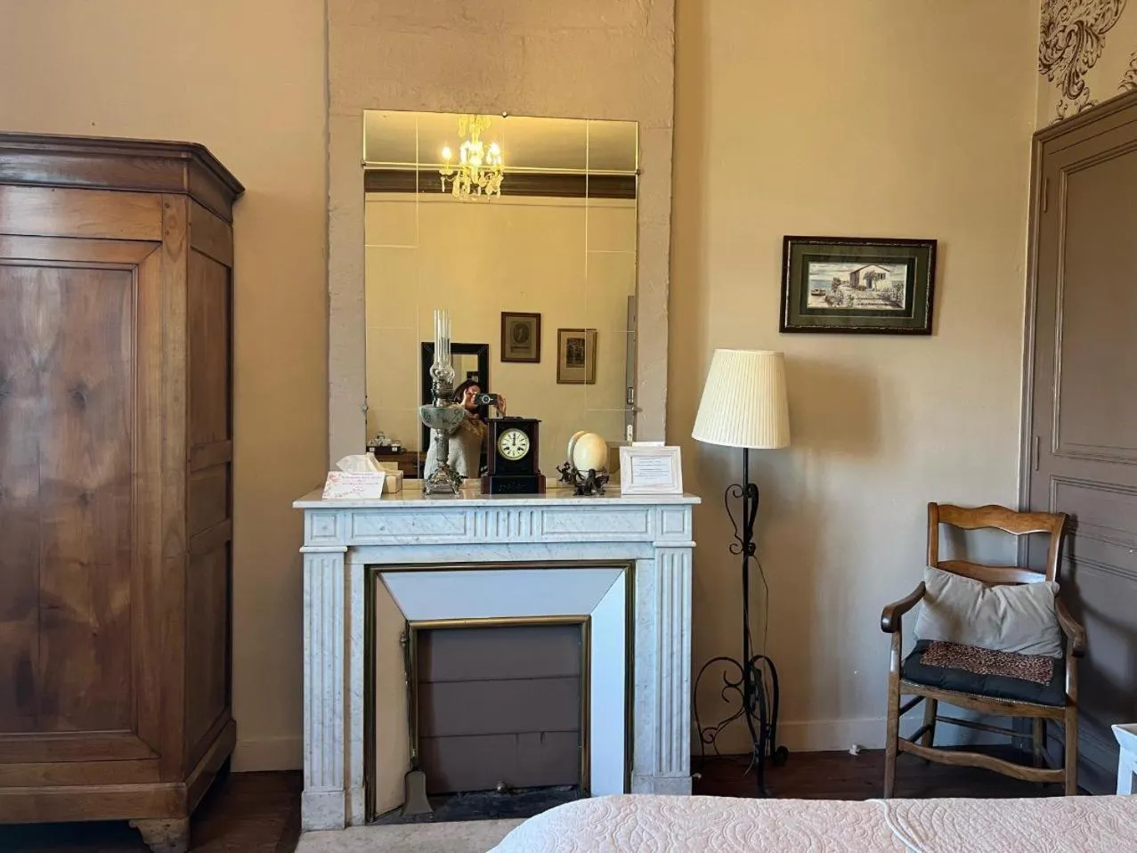 Bedroom in Les Tuileries de Chanteloup