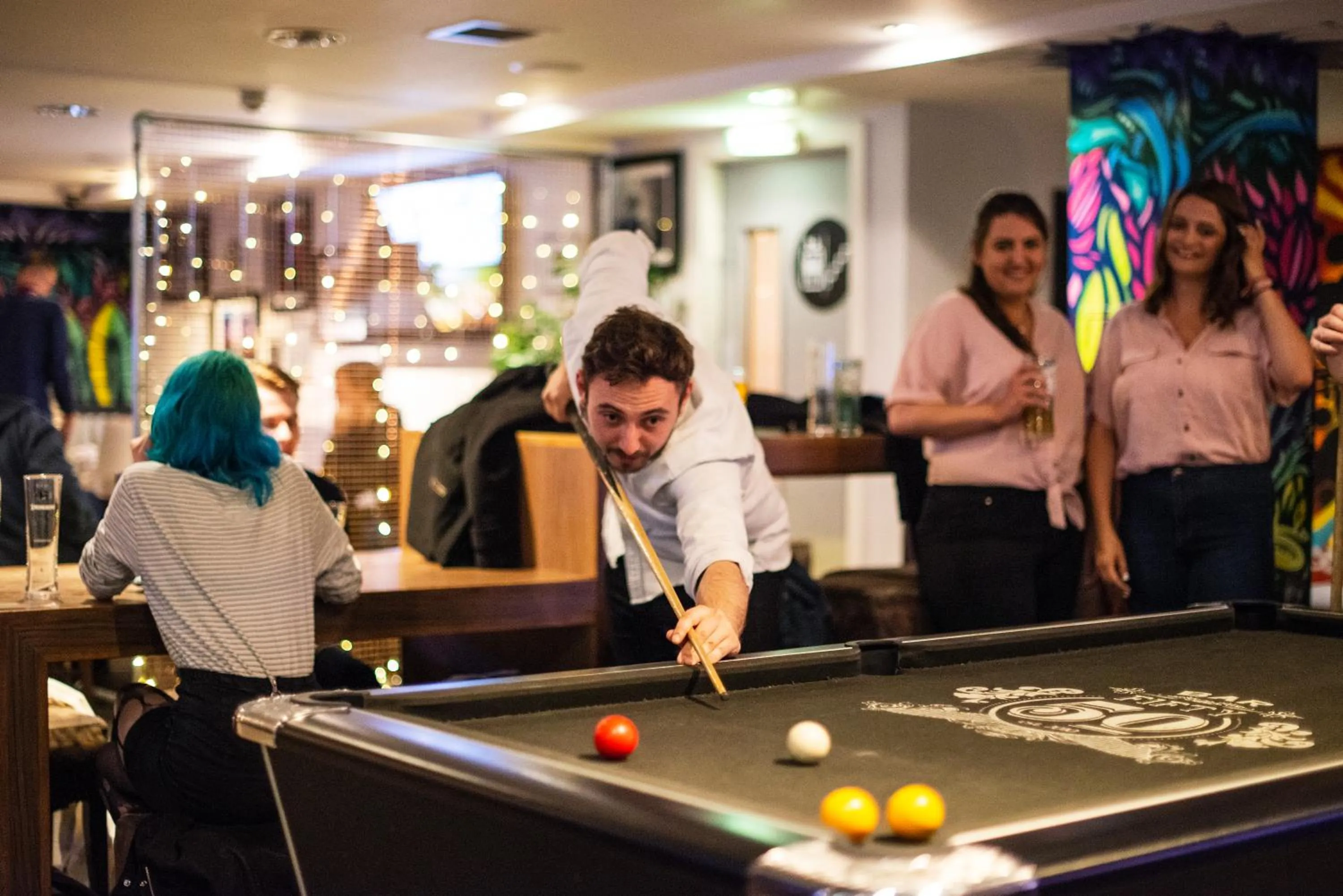 Nightclub / DJ, Billiards in Smart City Hostels by Safestay, Edinburgh