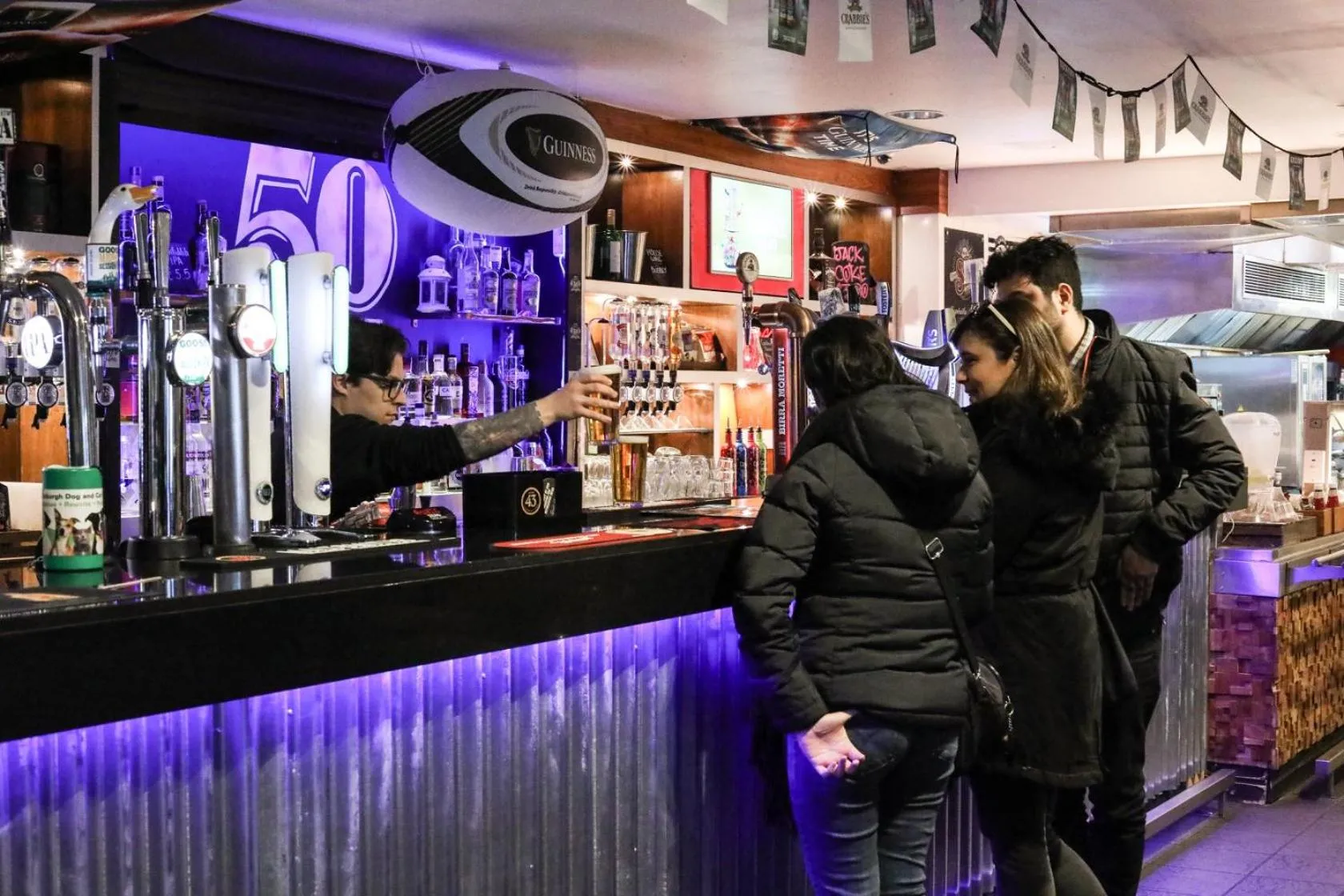 Lounge or bar in Smart City Hostels by Safestay, Edinburgh