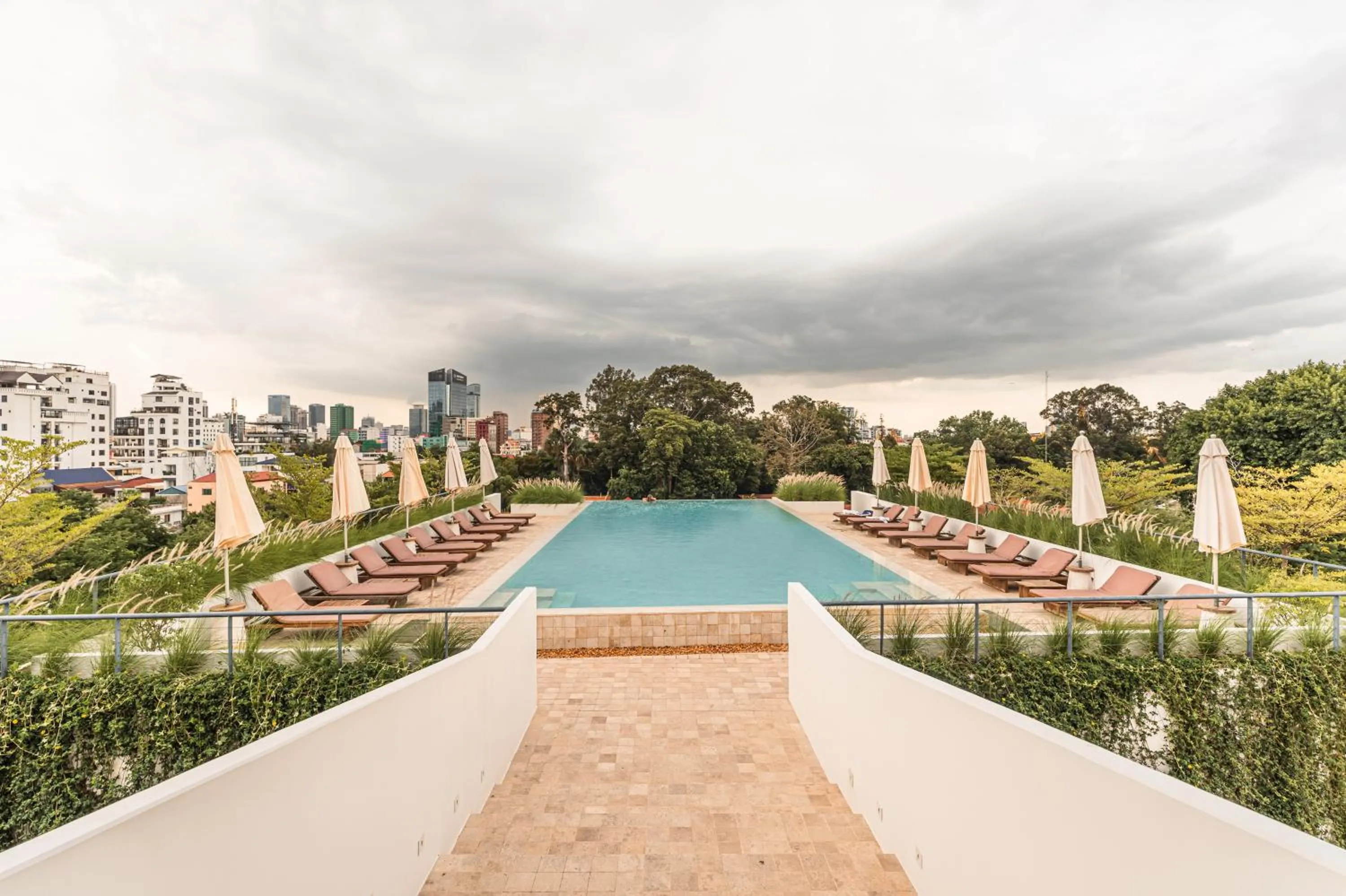Swimming pool in Penh House Hotel