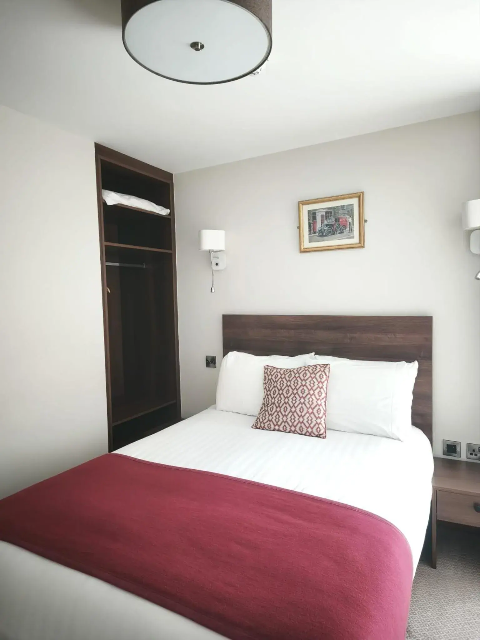 Small Double Room in The Draper Rooms Small Double Room in The Draper Rooms