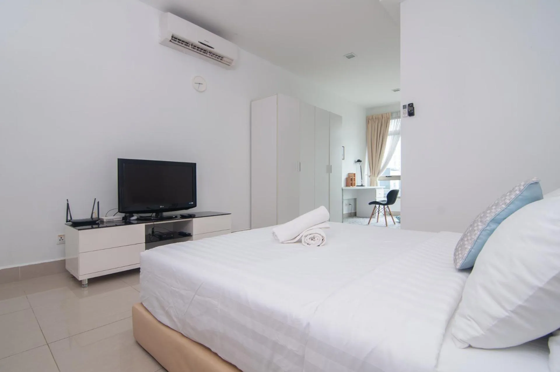 Bed in Shaftsbury Cyberjaya by IdealHub