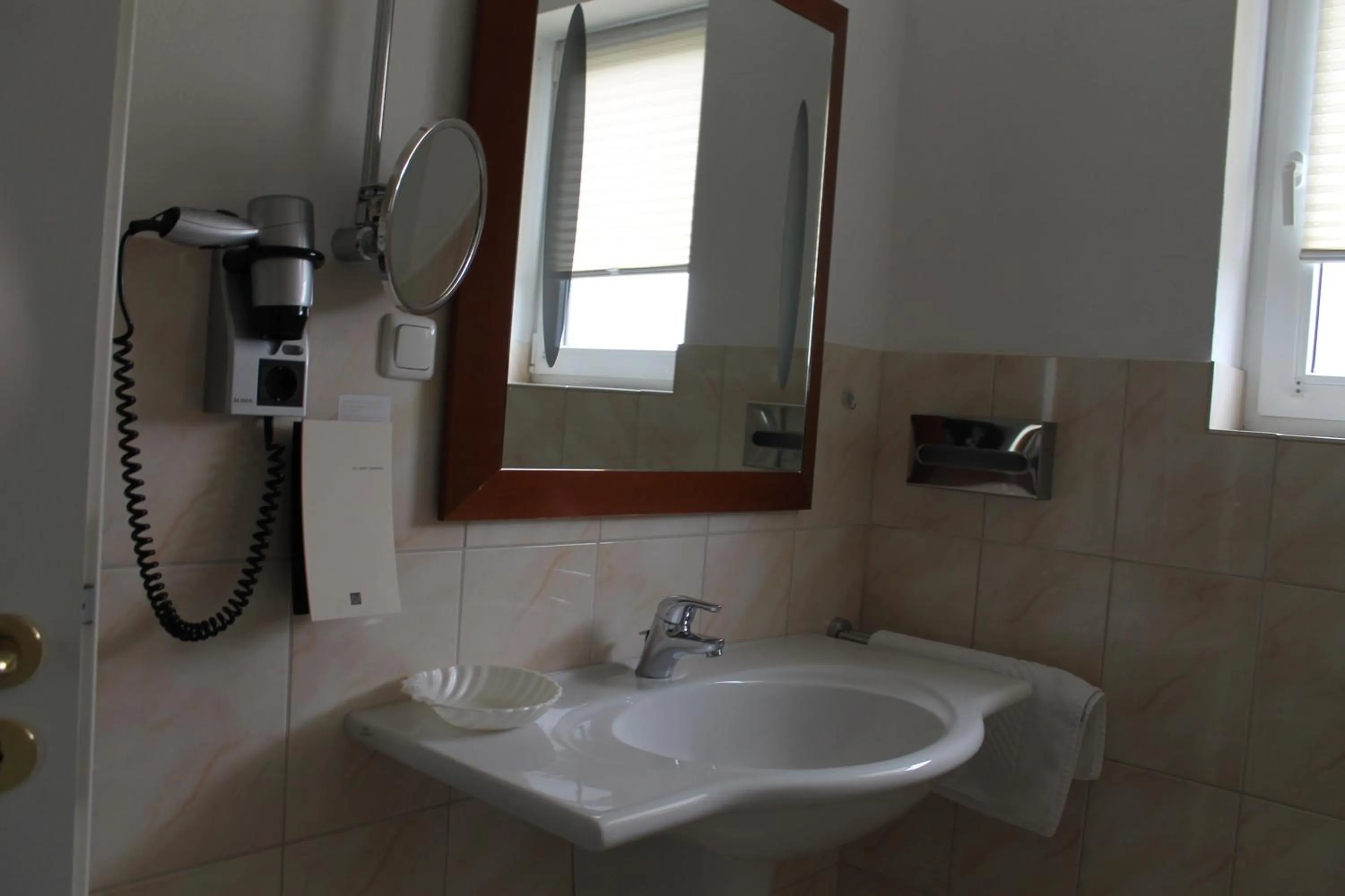 Bathroom in Vier Jahreszeiten Bensersiel